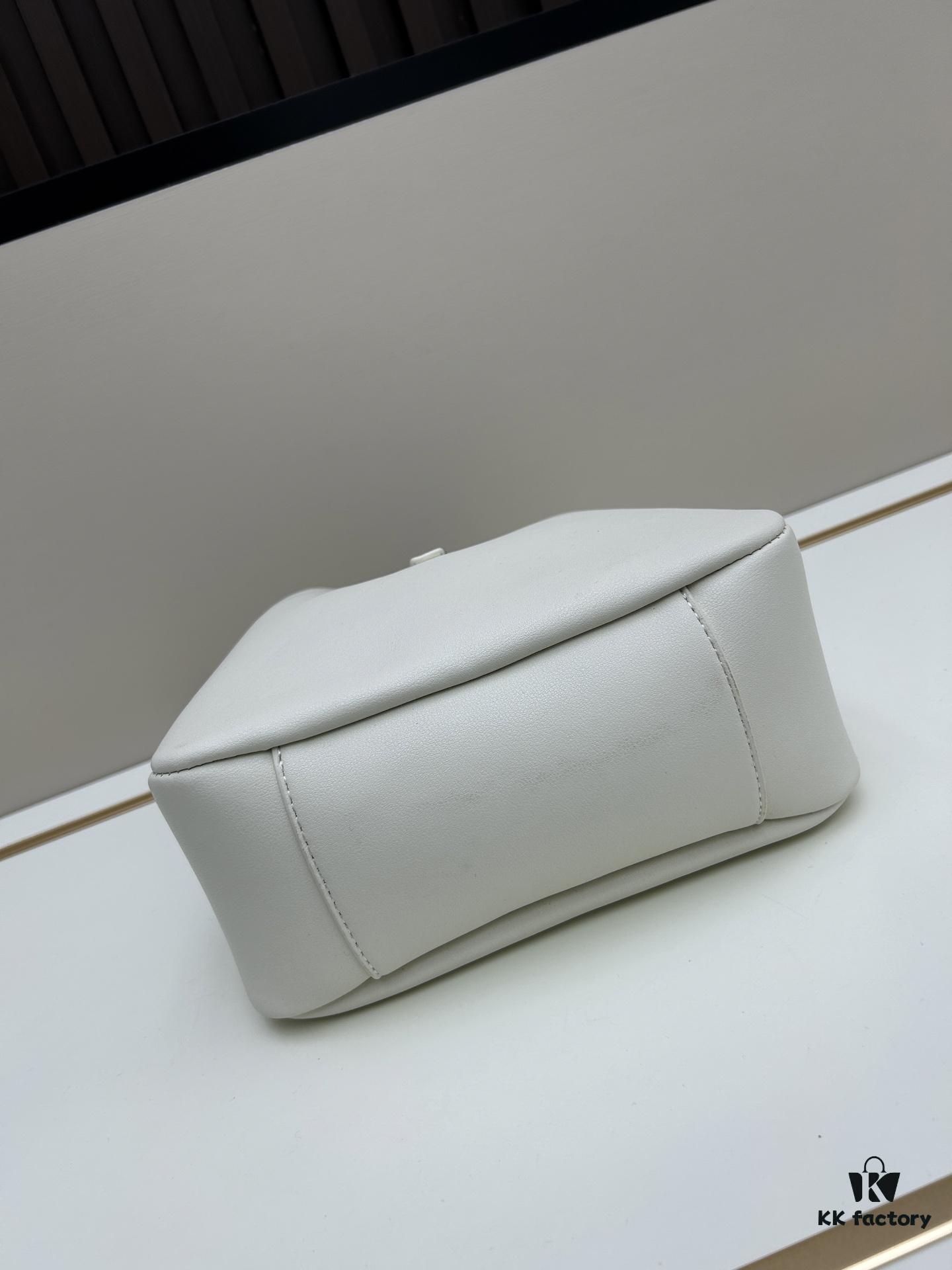 6930cba76e68136f4d9b03a3 New YSL Underarm Bag, Versatile and Stylish