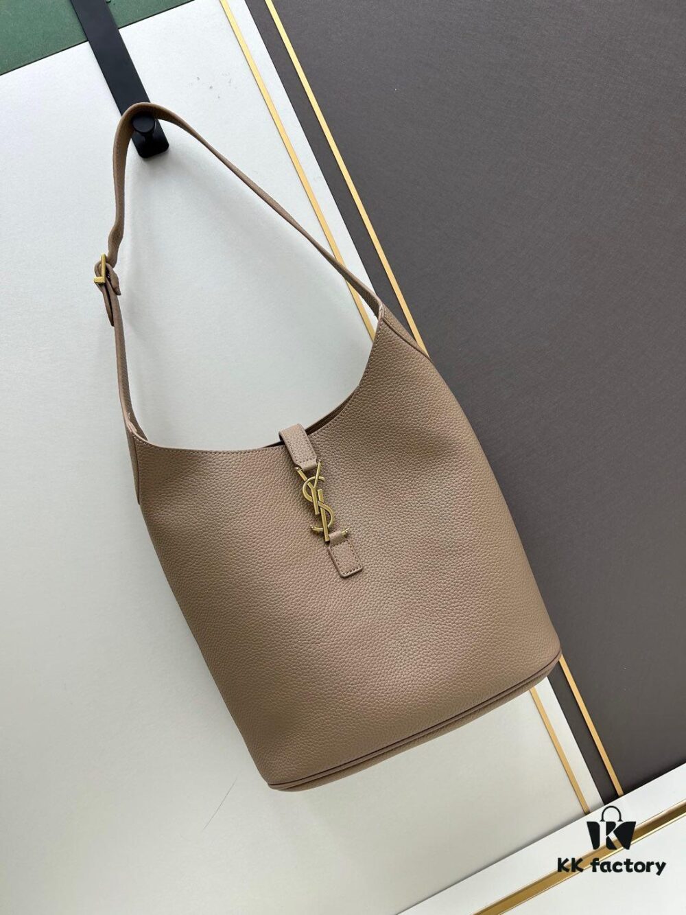 6930cbc66e68136f4d9b03d1 New Arrival 💰👜 Fashionable Large-Capacity HOBO Bucket Bag – Stylish and Modern with Unique Charm