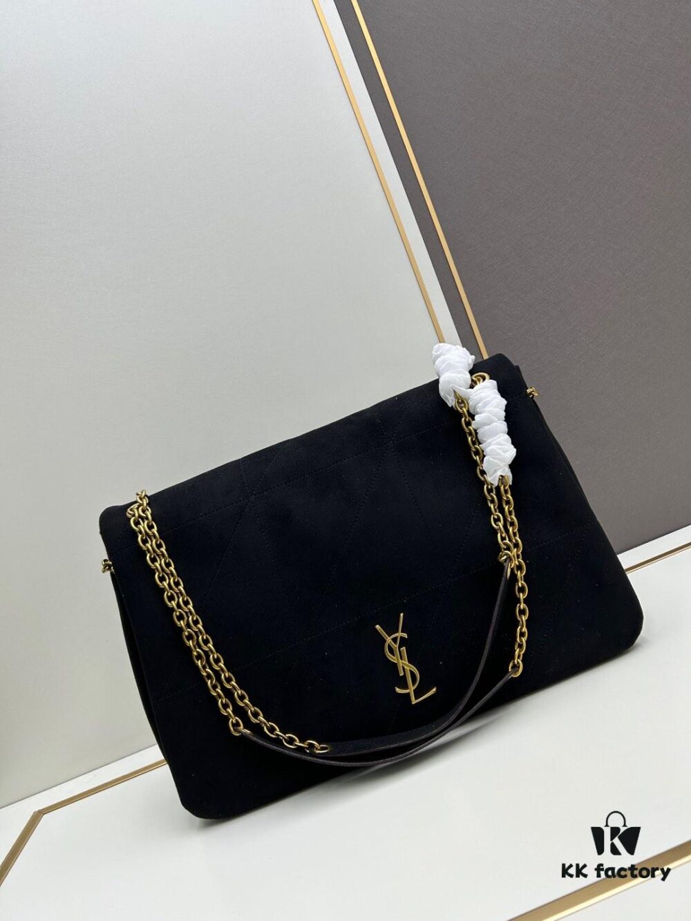 6930cbc96e68136f4d9b03da New Arrival with Box 💰 YSL Vintage Classic JAMIE Large Suede Handbag