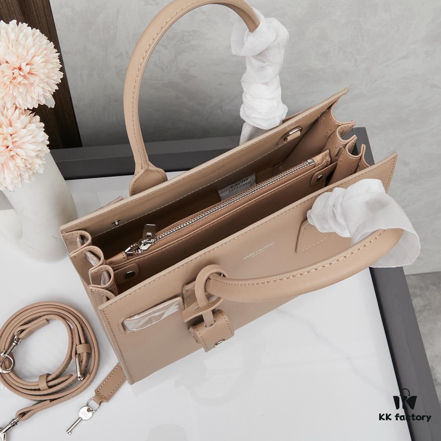 6930cc156e68136f4d9b044b New Arrival Smooth Texture Rose-Inspired Street-Style Bag | YSL's Muse Inspires the Trend