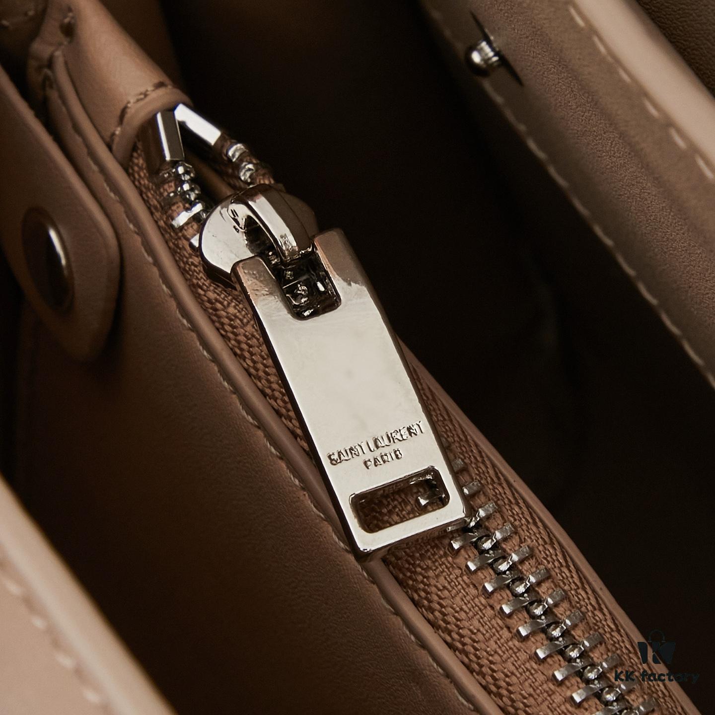 6930cc176e68136f4d9b044d New Arrival Smooth Texture Rose-Inspired Street-Style Bag | YSL's Muse Inspires the Trend