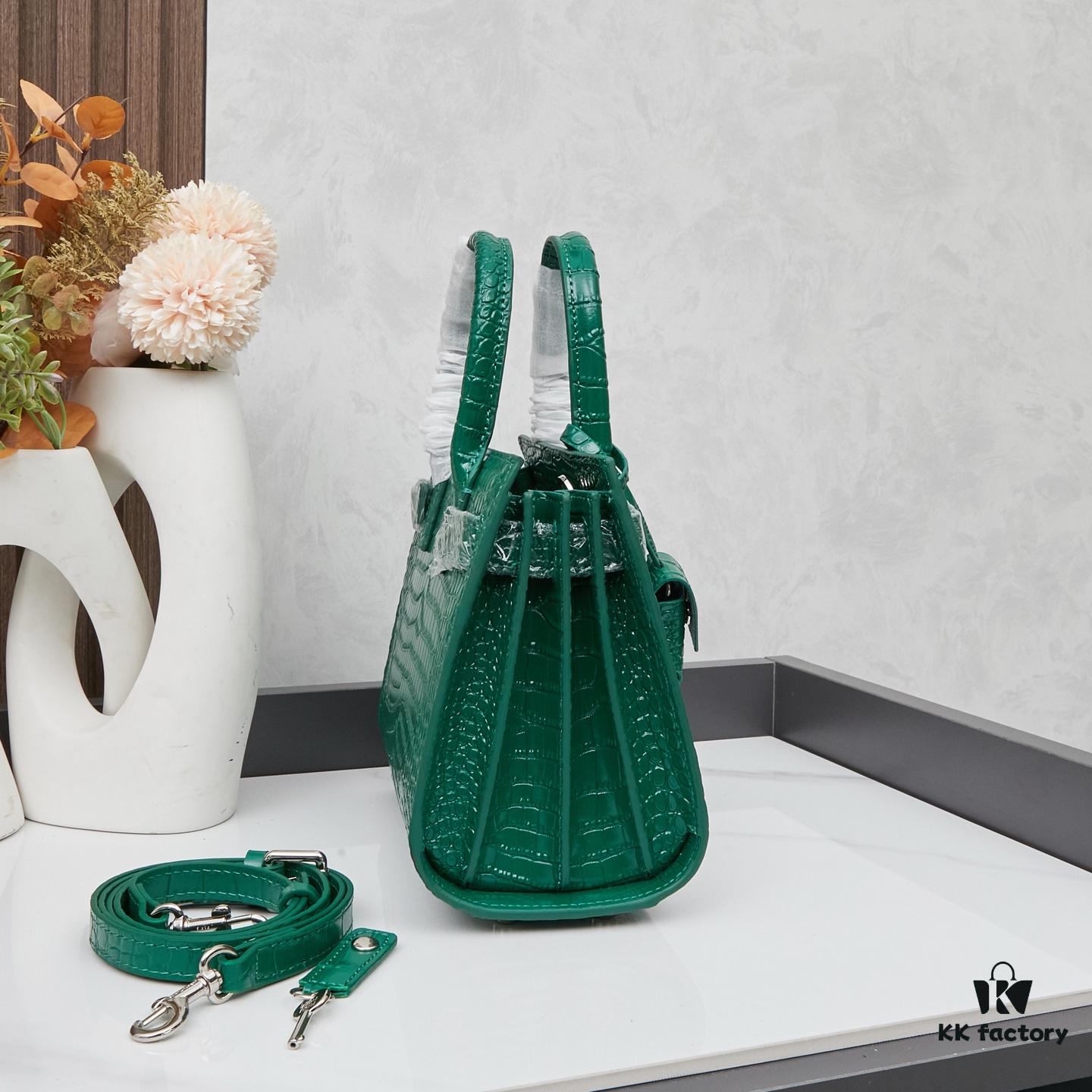6930cc306e68136f4d9b0475 New Crocodile Pattern Bag | Rose's Street Style Must-Have