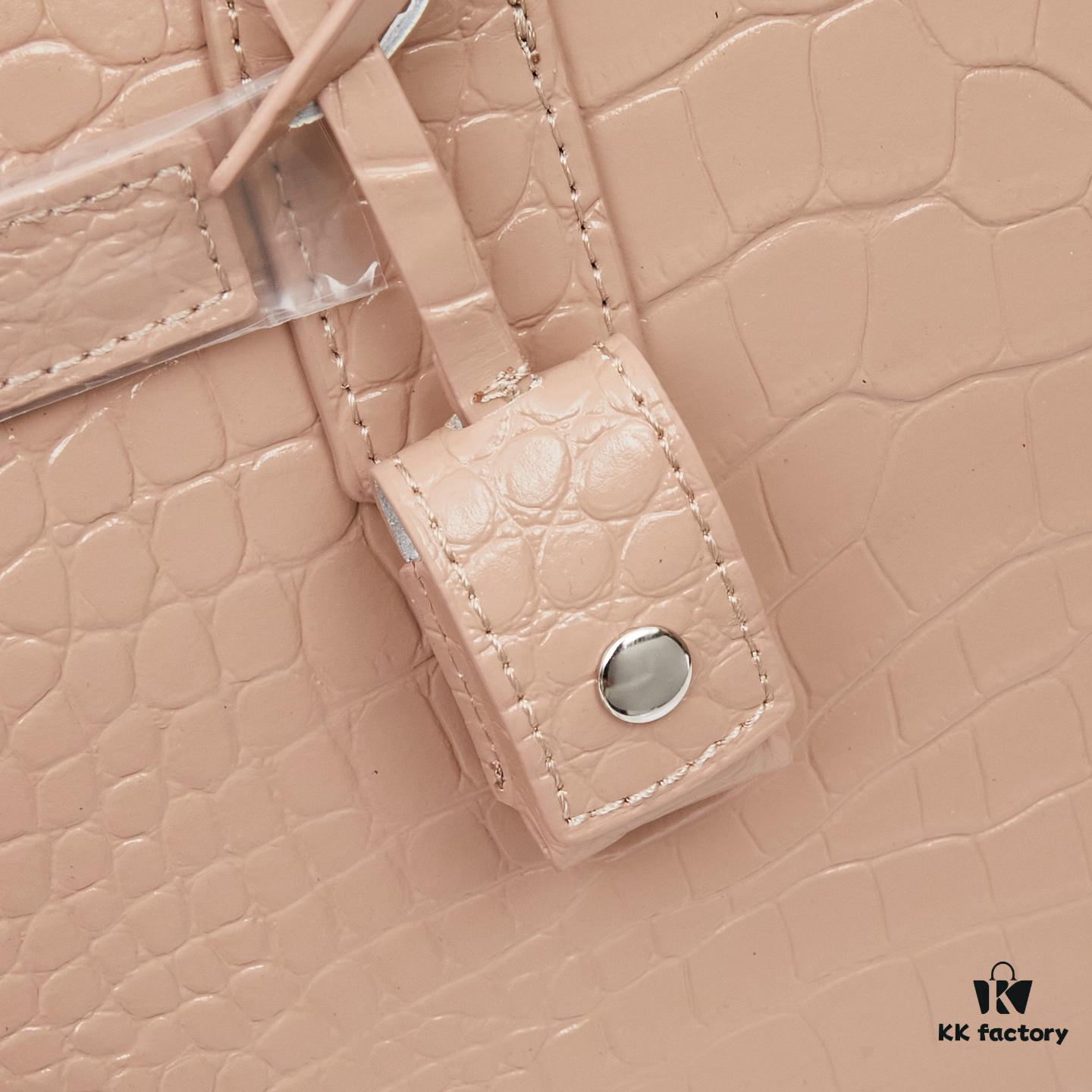 6930cc446e68136f4d9b0493 New Crocodile Pattern Bag Inspired by Rose's Street Style | YSL's Iconic Lookalike Chain Shoulder Bag