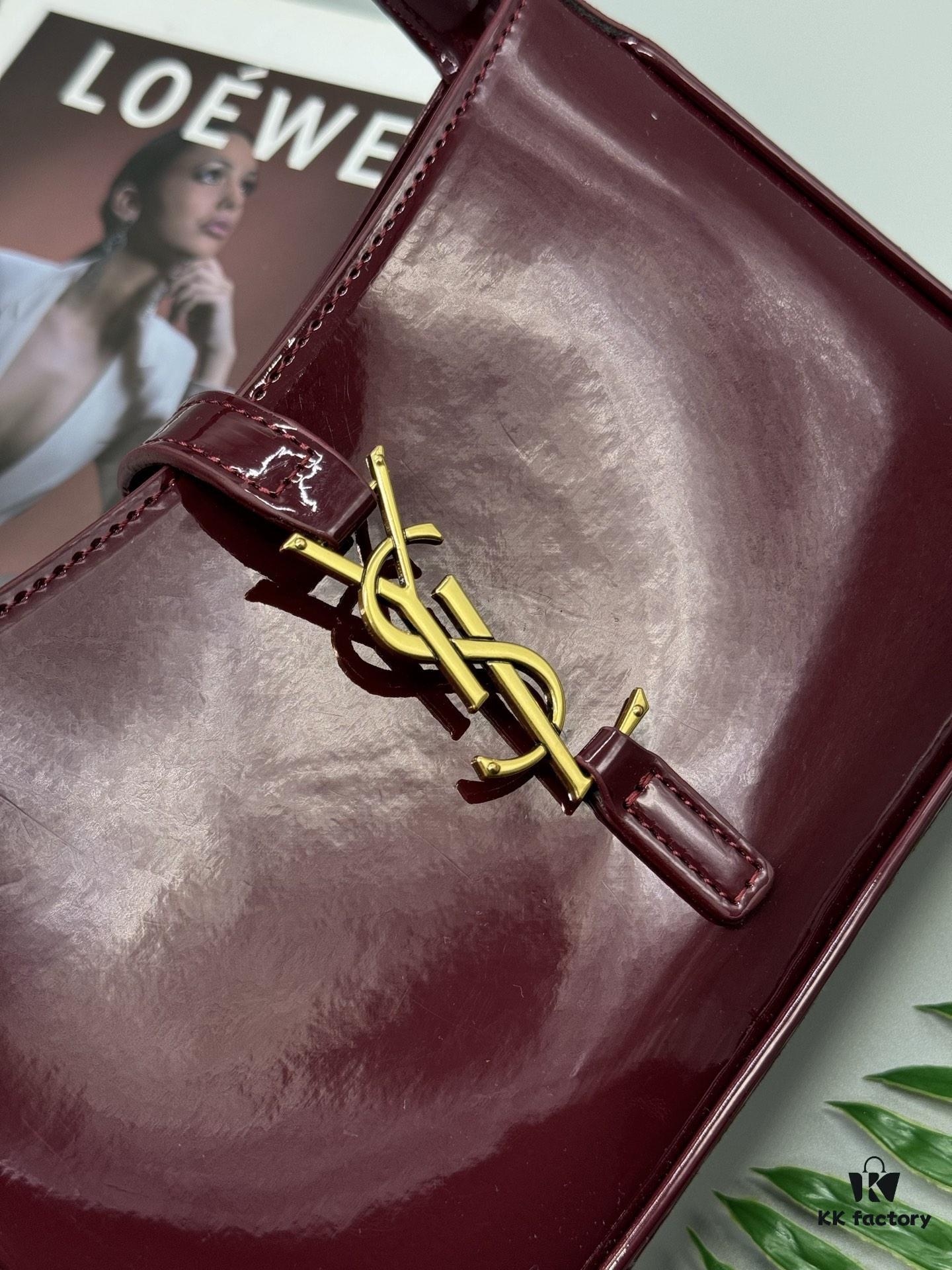 6930cc916e68136f4d9b051e YSL Patent Leather Crossbody Bag
