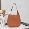 6930ccc26e68136f4d9b0579 New YSL Shoulder Bag, Versatile and Stylish