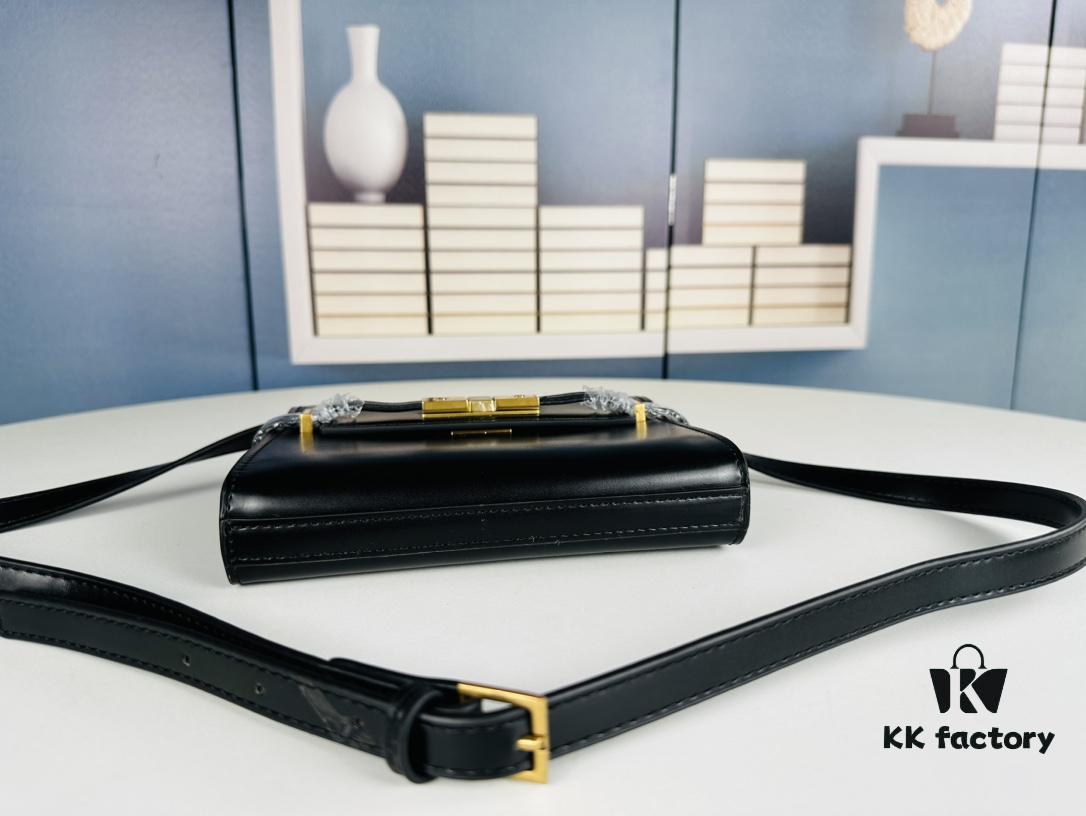 6930ccd26e68136f4d9b0597 New Arrival YSL Rose Same Style Manhattan ||| YSL Manhattan Mini Bag, Simple and Elegant Design, Fine and Smooth Texture
