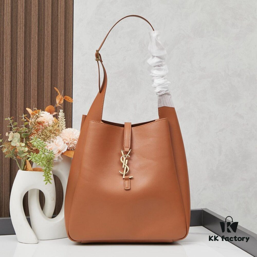 6930ce8d6e68136f4d9b085e Large New YSL Underarm Bag, Soft and Stylish