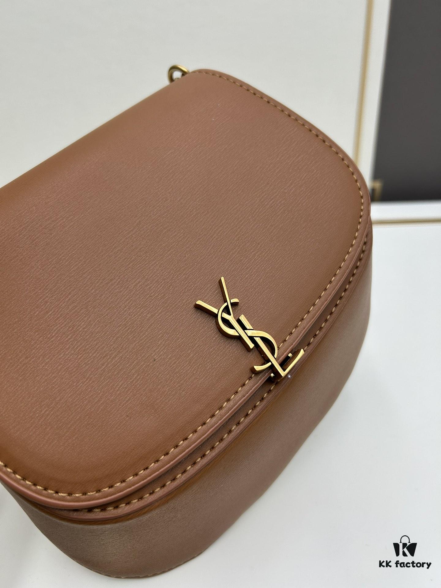 6930ced76e68136f4d9b08ec New Voltarie Box Style Bag – French Elegance with Adjustable Handle and Shoulder Strap