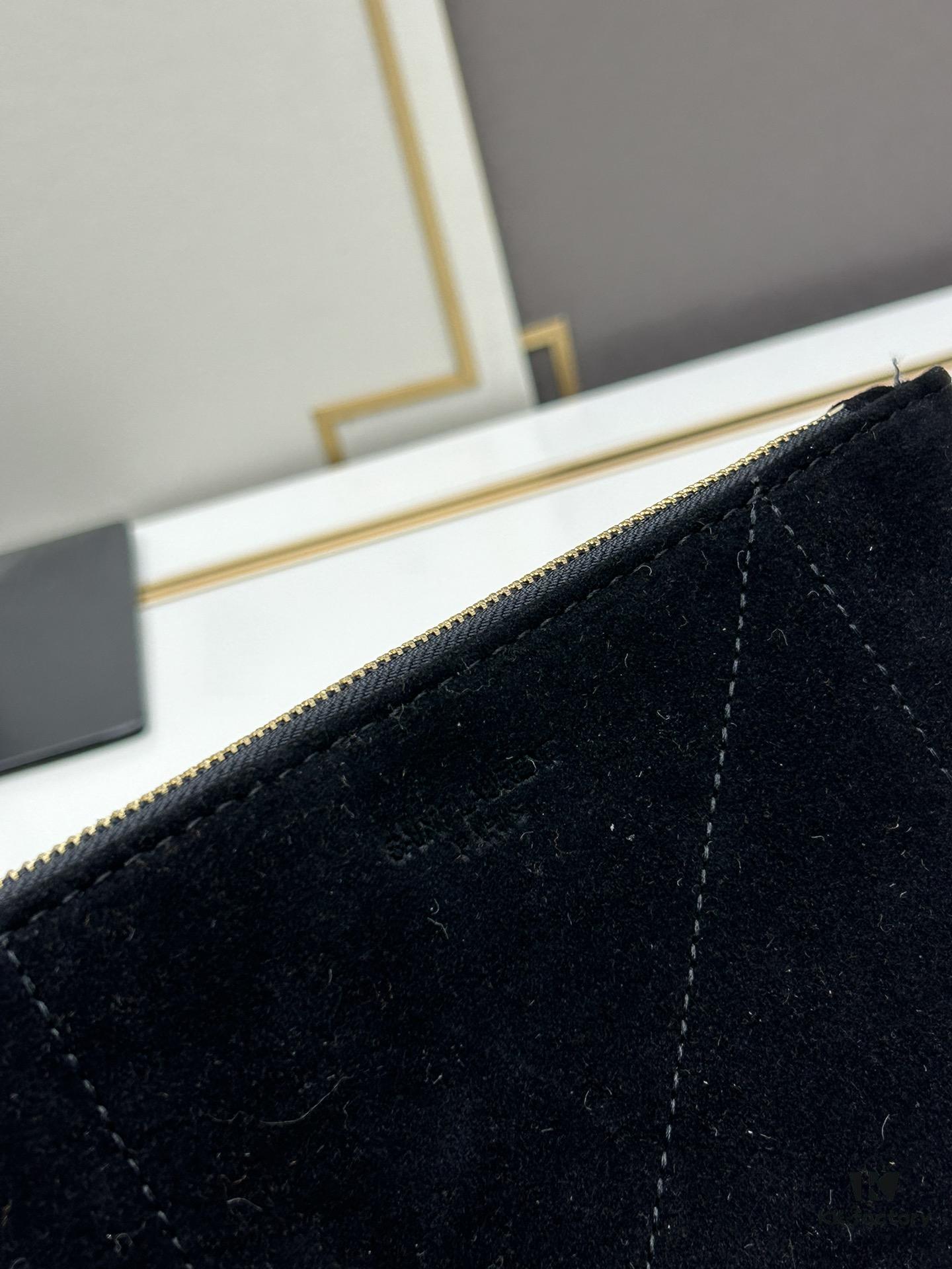 6930cee06e68136f4d9b08fa New Matte Leather YSL Jamie Bag with Box 💰YSL ||| Don't Want to Call It a Trash Bag at All – It's Simply Too Beautiful