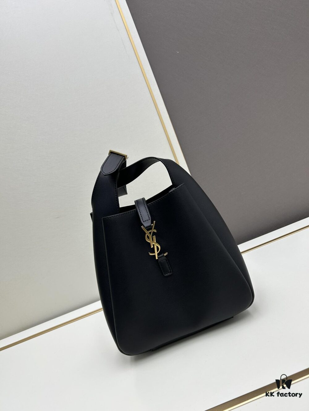 6930cef16e68136f4d9b0913 New YSL Shoulder Bag, Soft and Stylish, Perfect for Everyday Use