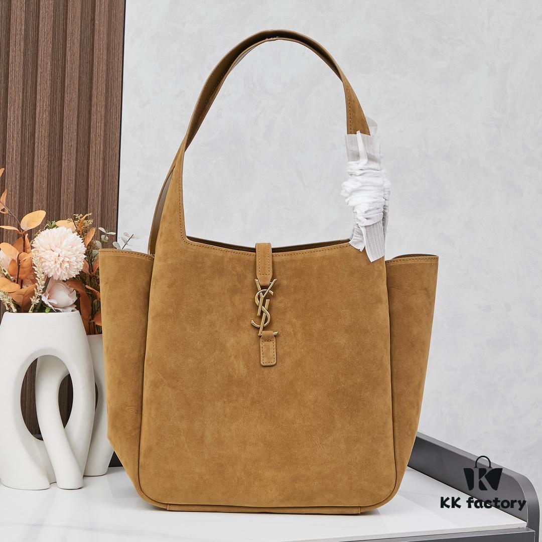 6930cf0c6e68136f4d9b093a New Arrival with Box 💰 Autumn-Winter 2024 Le Bea. Suede Gold Leaf Color ||| BEA Tote Bag