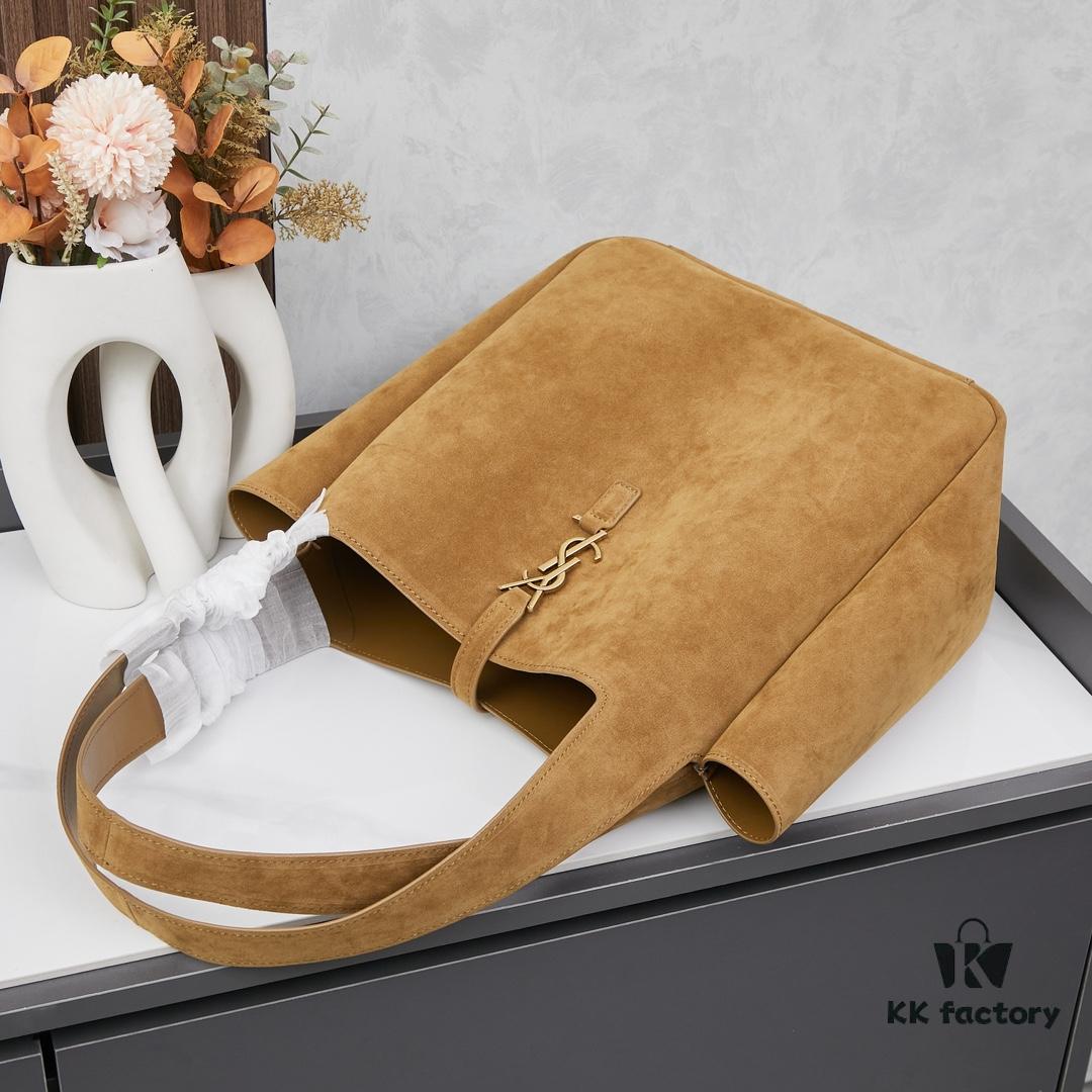 6930cf106e68136f4d9b0940 New Arrival with Box 💰 Autumn-Winter 2024 Le Bea. Suede Gold Leaf Color ||| BEA Tote Bag