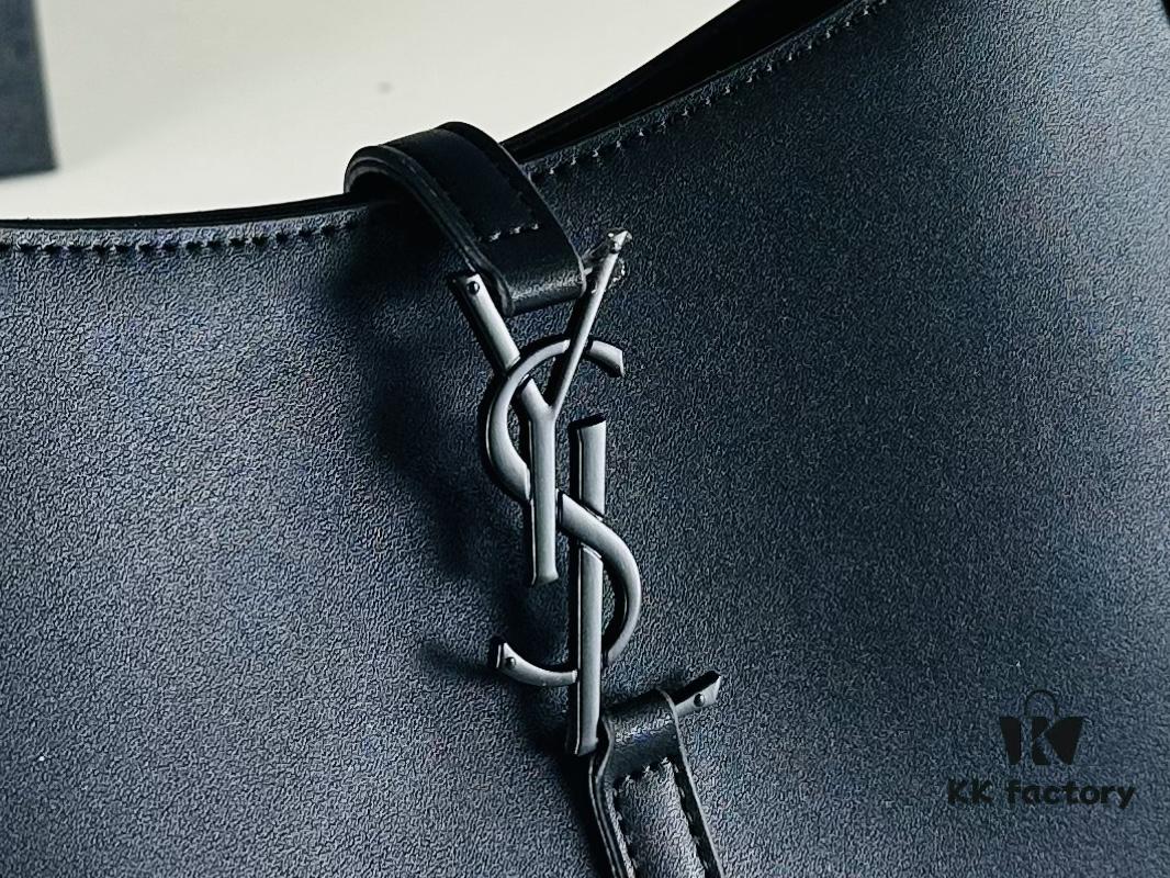 6930cf7d6e68136f4d9b09f5 YSL Saint Laurent Hobo Bag in Black Quilted Leather with Box