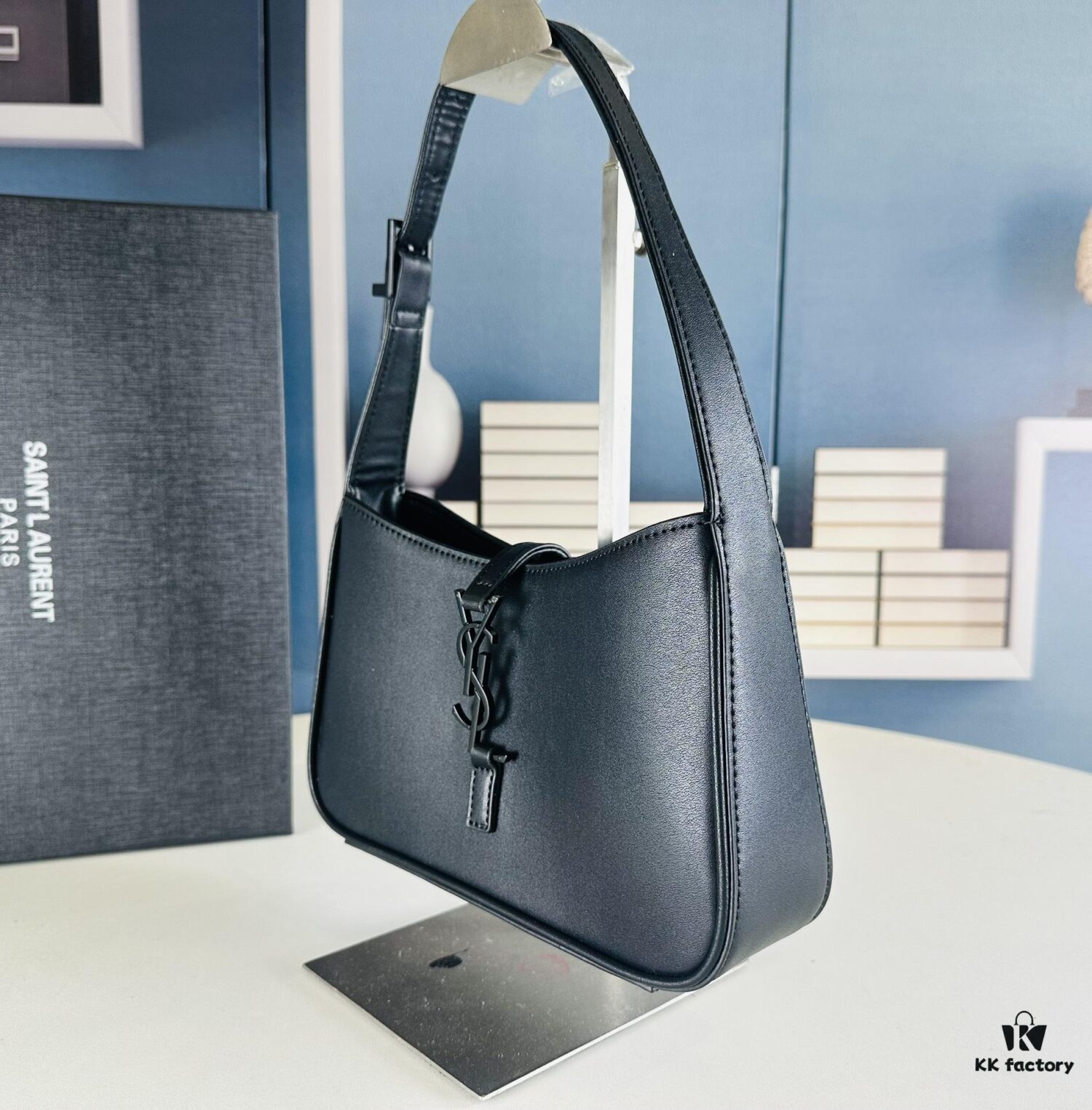 6930cf7d6e68136f4d9b09f7 YSL Saint Laurent Hobo Bag in Black Quilted Leather with Box