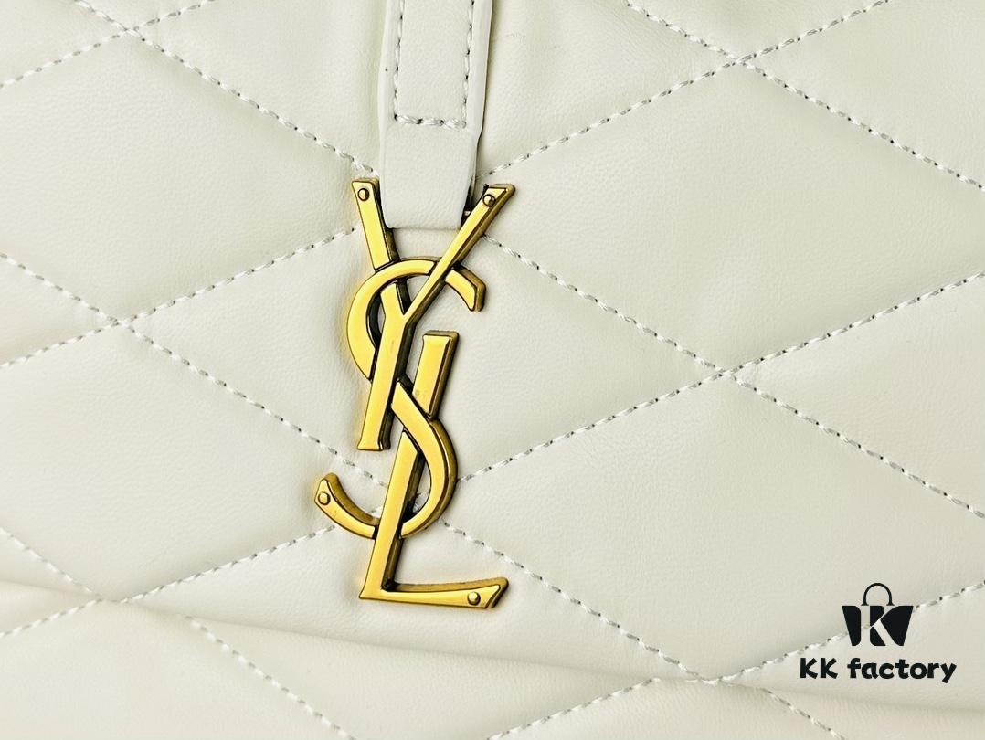 6930cf8a6e68136f4d9b0a0f New Arrival with Box 💰 From Rosé's Back View, See How Beautiful the YSL Trapezoid Shoulder Bag Is! ||| Gold Logo + Diamond Quilted Trapezoidal Silhouette
