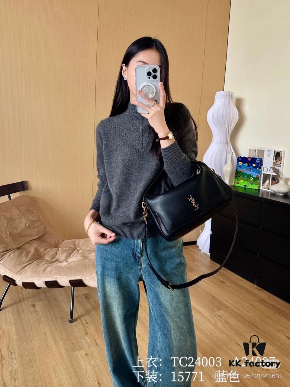 6930cf8e6e68136f4d9b0a15 New Arrival with Box 💰 Camera Supple Bag | Bento Box Bag