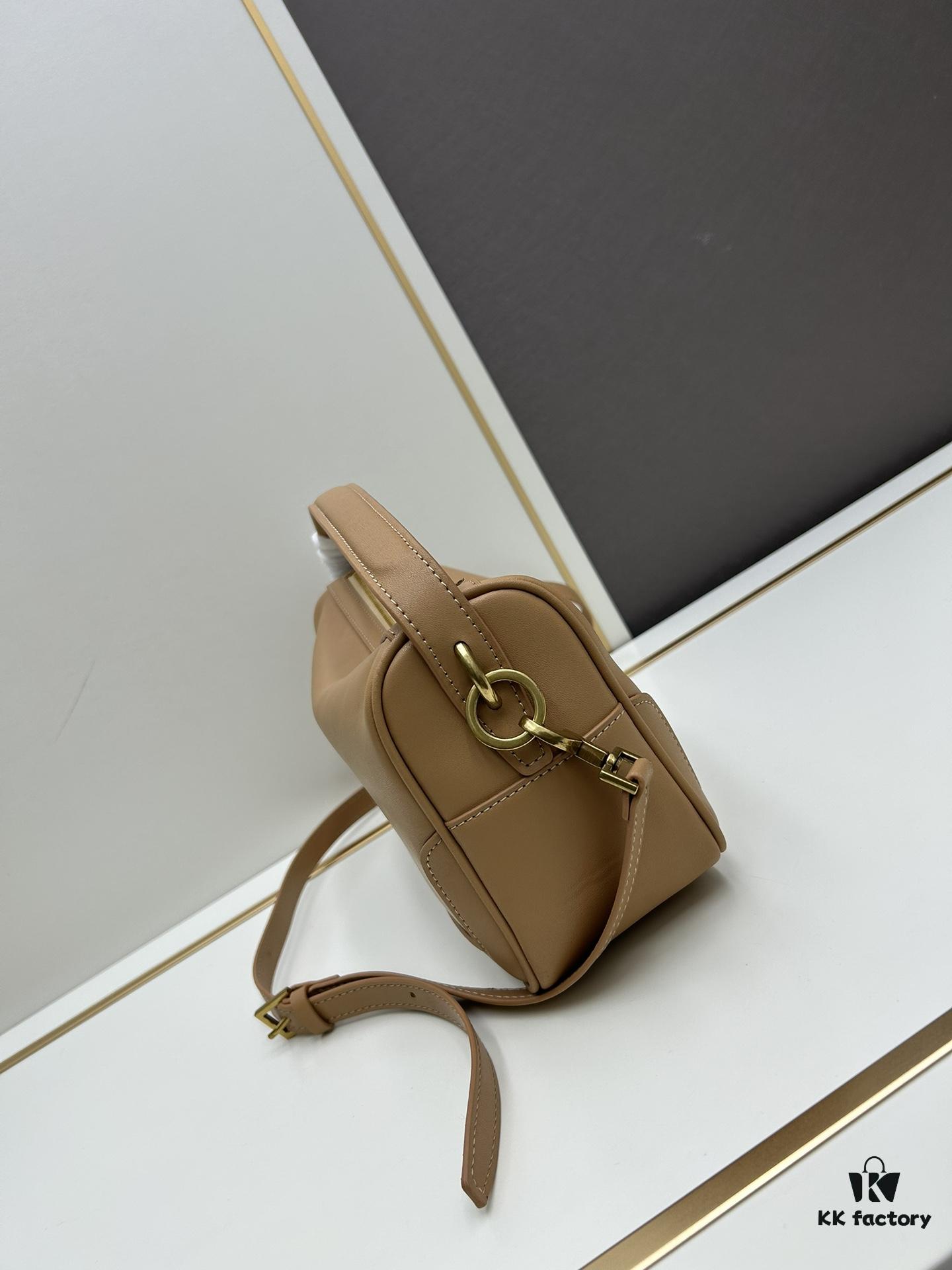6930cf986e68136f4d9b0a24 New Arrival with Box 💰 Camera Supple Bag | Bento Box Bag