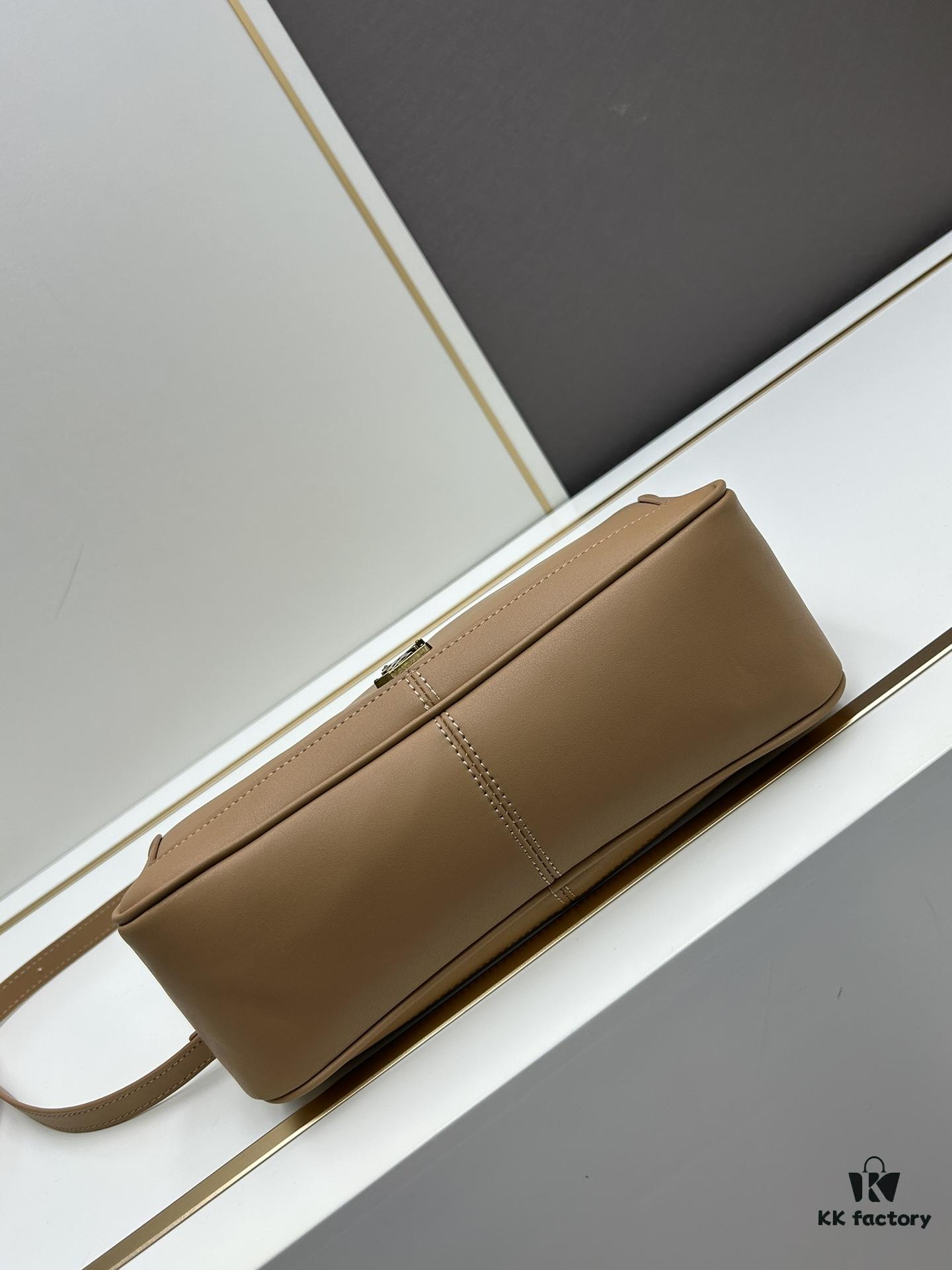 6930cf9b6e68136f4d9b0a29 New Arrival with Box 💰 Camera Supple Bag | Bento Box Bag
