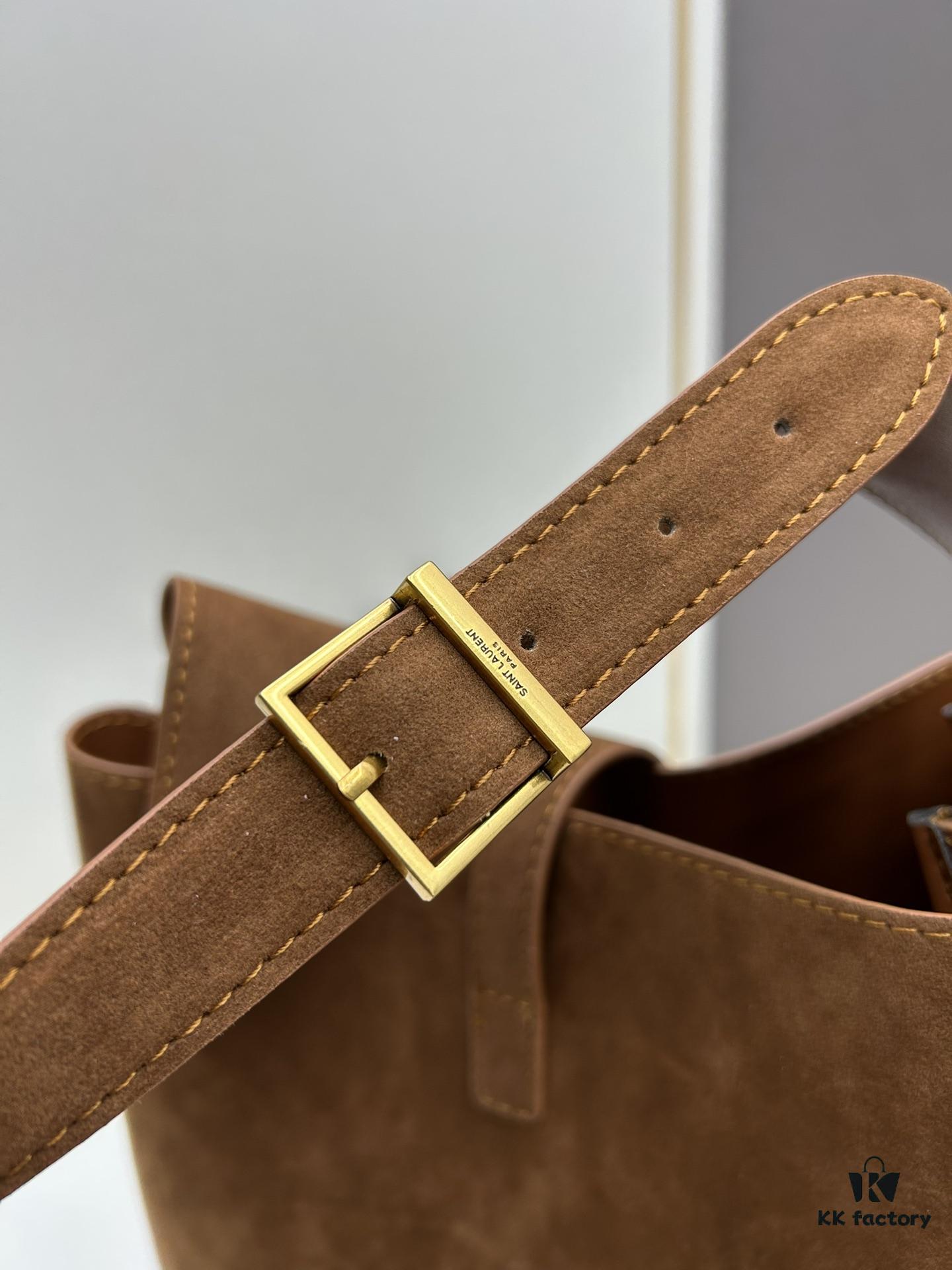 6930d03b6e68136f4d9b0b1f Large-sized New Arrival with Box – This Matte Brown-Gold Oversized Bag Exudes Autumn-Winter Charm and Is Simply Irresistible!