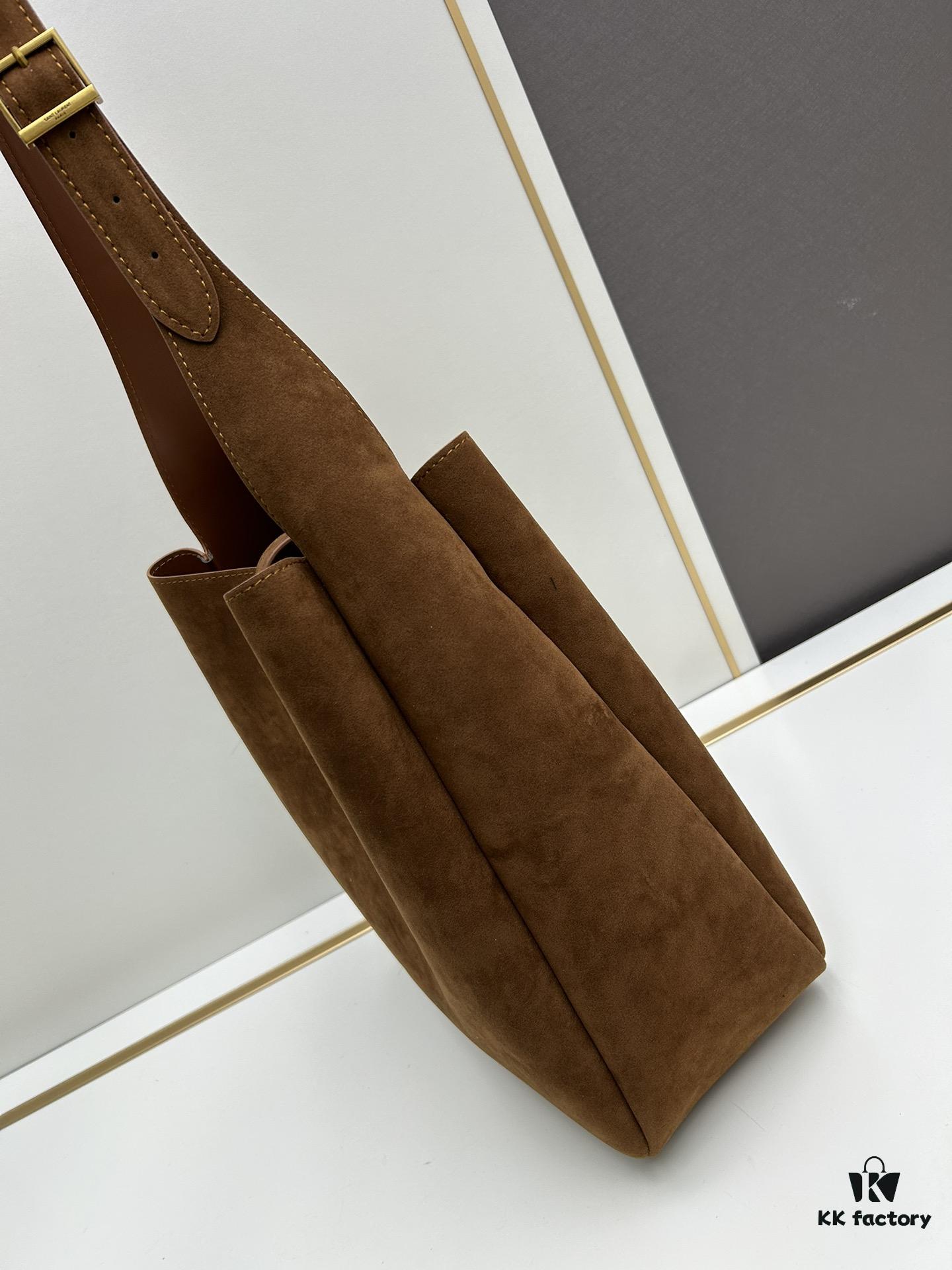 6930d0406e68136f4d9b0b26 Large-sized New Arrival with Box – This Matte Brown-Gold Oversized Bag Exudes Autumn-Winter Charm and Is Simply Irresistible!