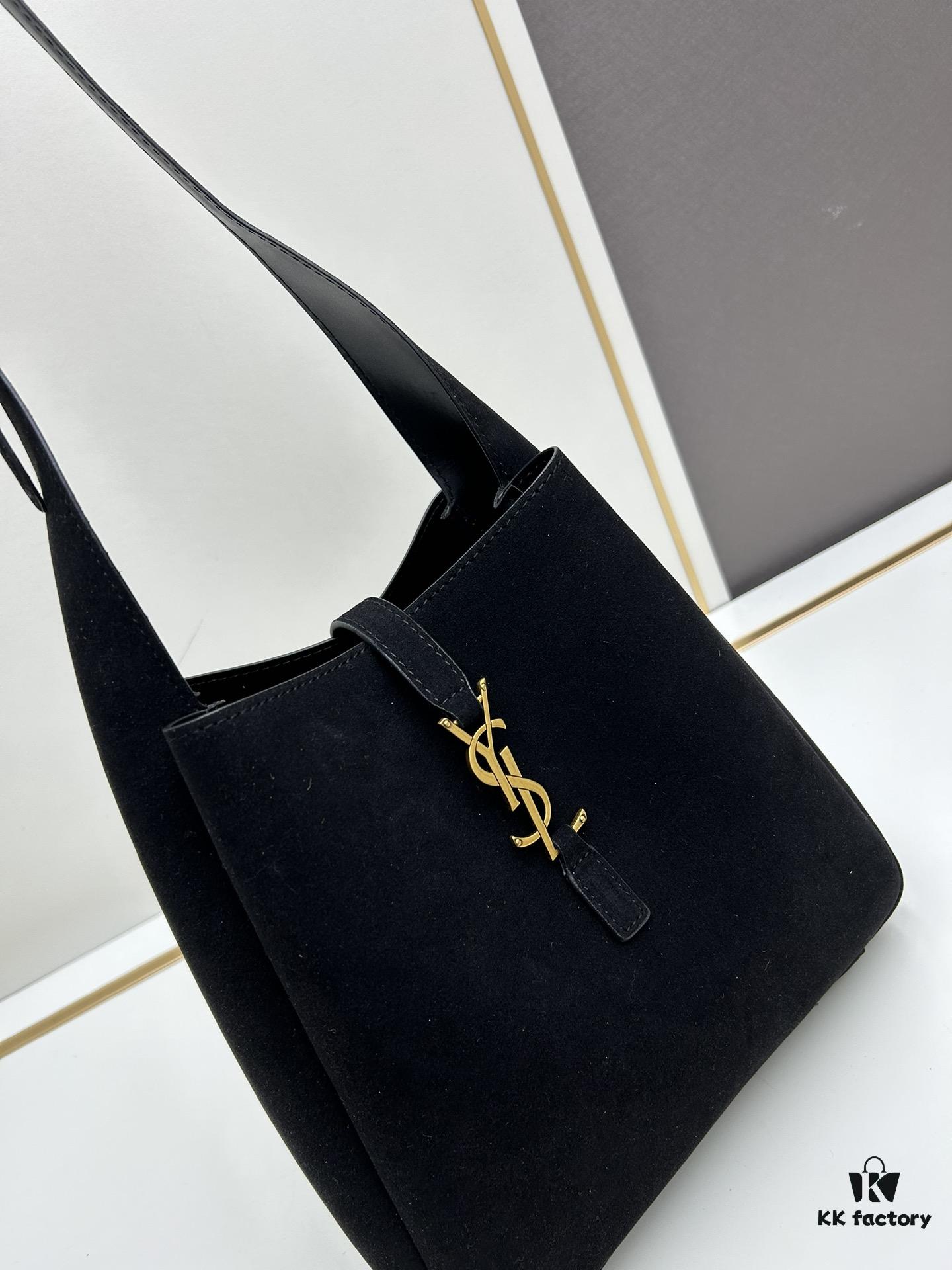 6930d0416e68136f4d9b0b29 Small-sized New Arrival with Box – Exquisitely Beautiful Brown Gold Matte Shoulder Bag Perfect for Autumn and Winter