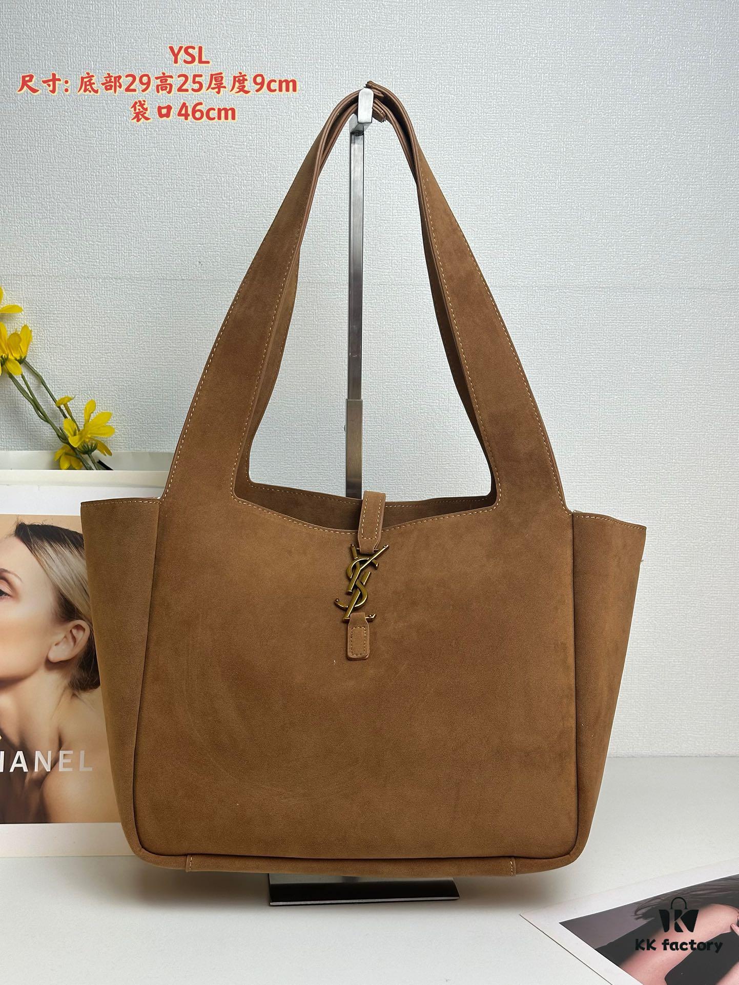 6930d0686e68136f4d9b0b5c Saint Laurent YSL Hobo Shoulder Bag