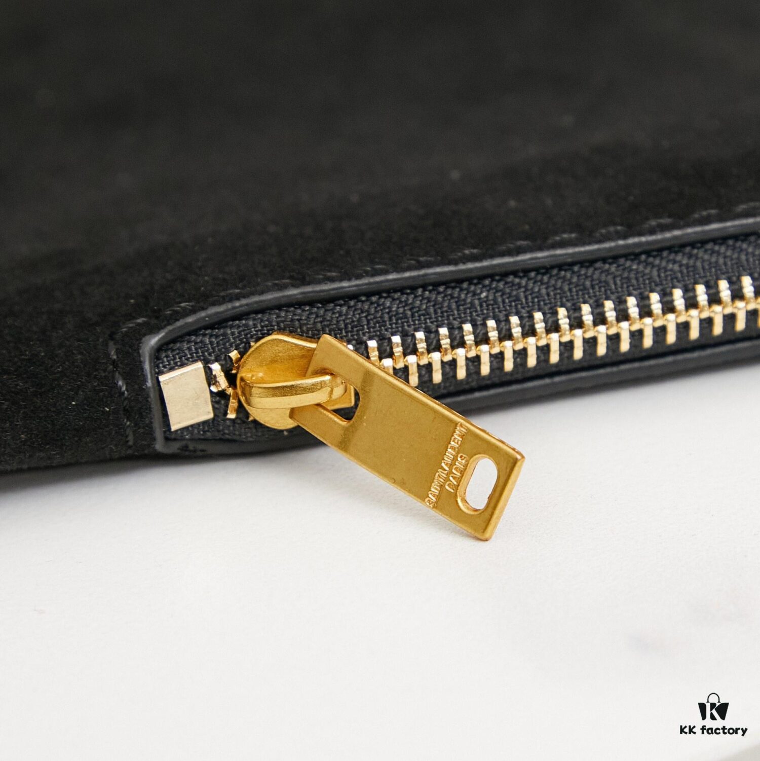 6930d0a26e68136f4d9b0bb7 Large New Brown-Gold Matte Shoulder Bag with Box, Perfect for Autumn and Winter