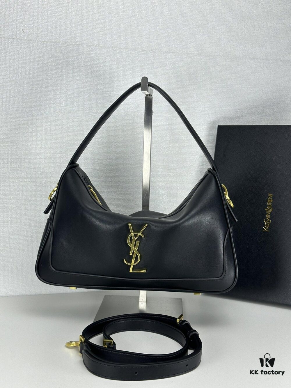 6930d0d36e68136f4d9b0bf6 New Arrival YSL LYIA DUFFLE American Vintage Bowling Bag
