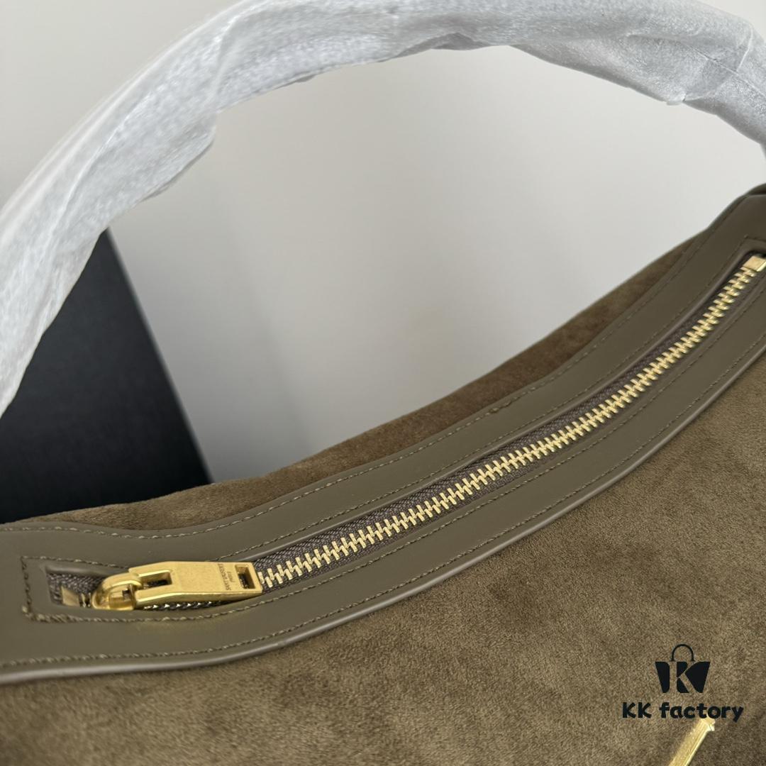 6930d0da6e68136f4d9b0c01 YSL New Arrival American Vintage Bowling Bag