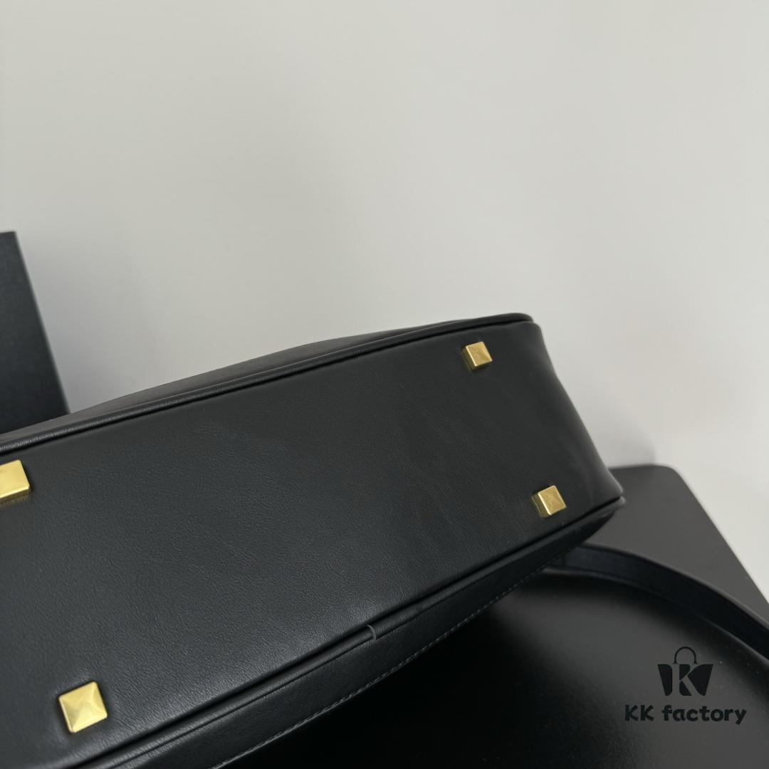 6930d0dc6e68136f4d9b0c09 YSL New Arrival American Vintage Bowling Bag