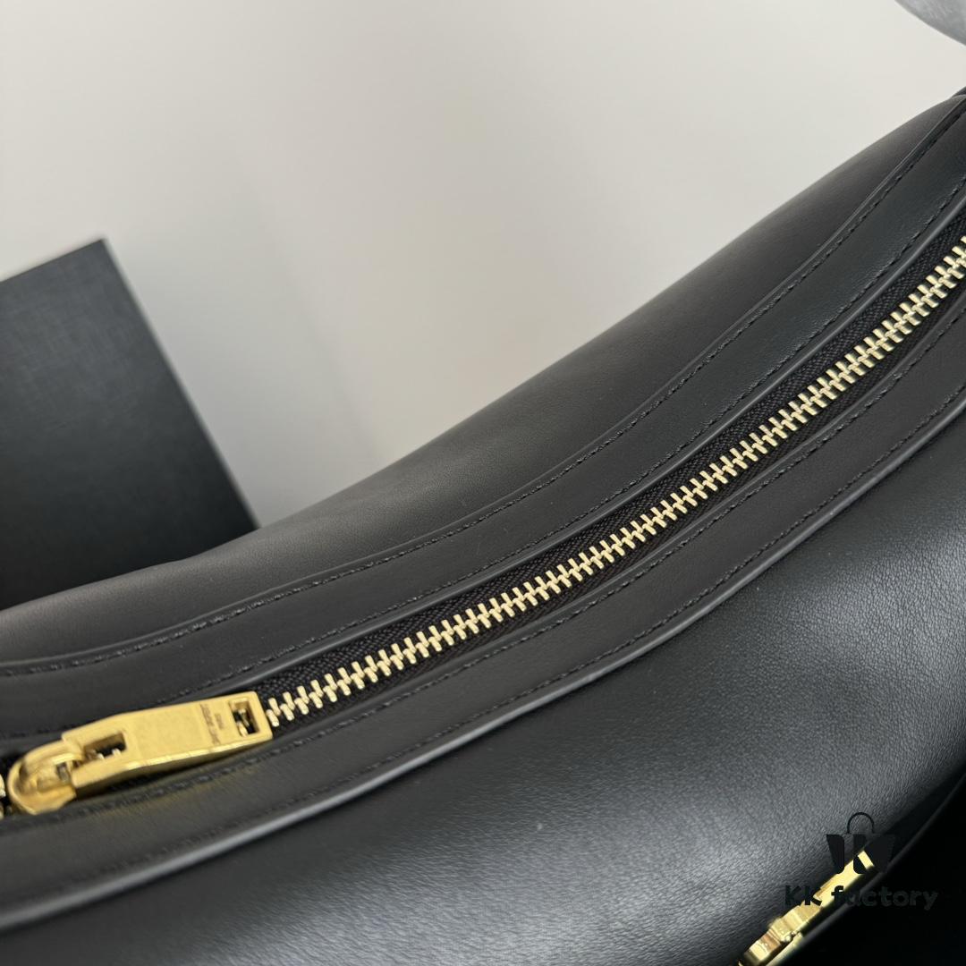 6930d0df6e68136f4d9b0c0d YSL New Arrival American Vintage Bowling Bag
