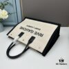 6930d1416e68136f4d9b0cbe New Arrival YSL Tote Bag, Love It!