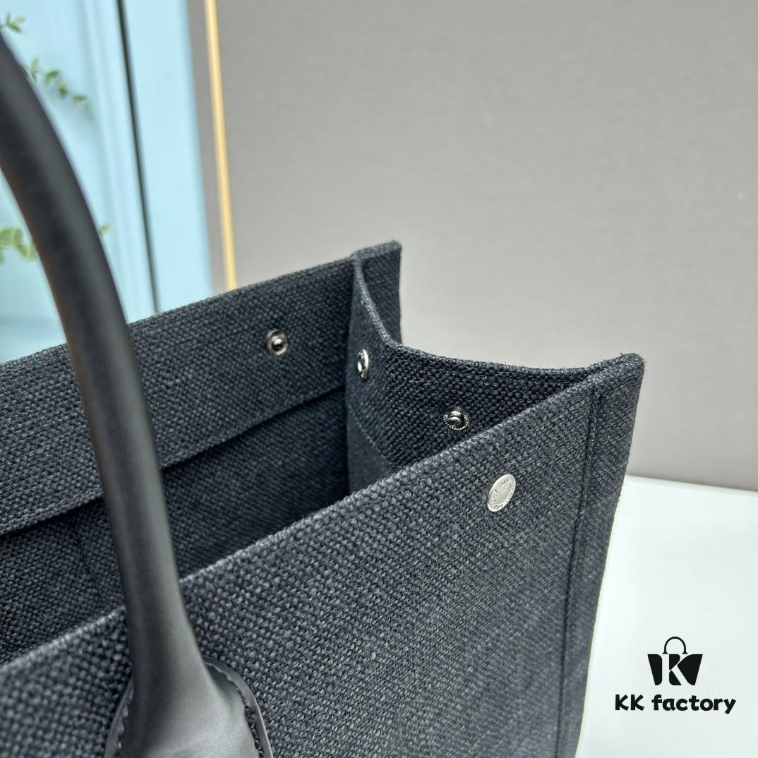 6930d1476e68136f4d9b0cc8 New Arrival YSL Tote Bag, Love It!