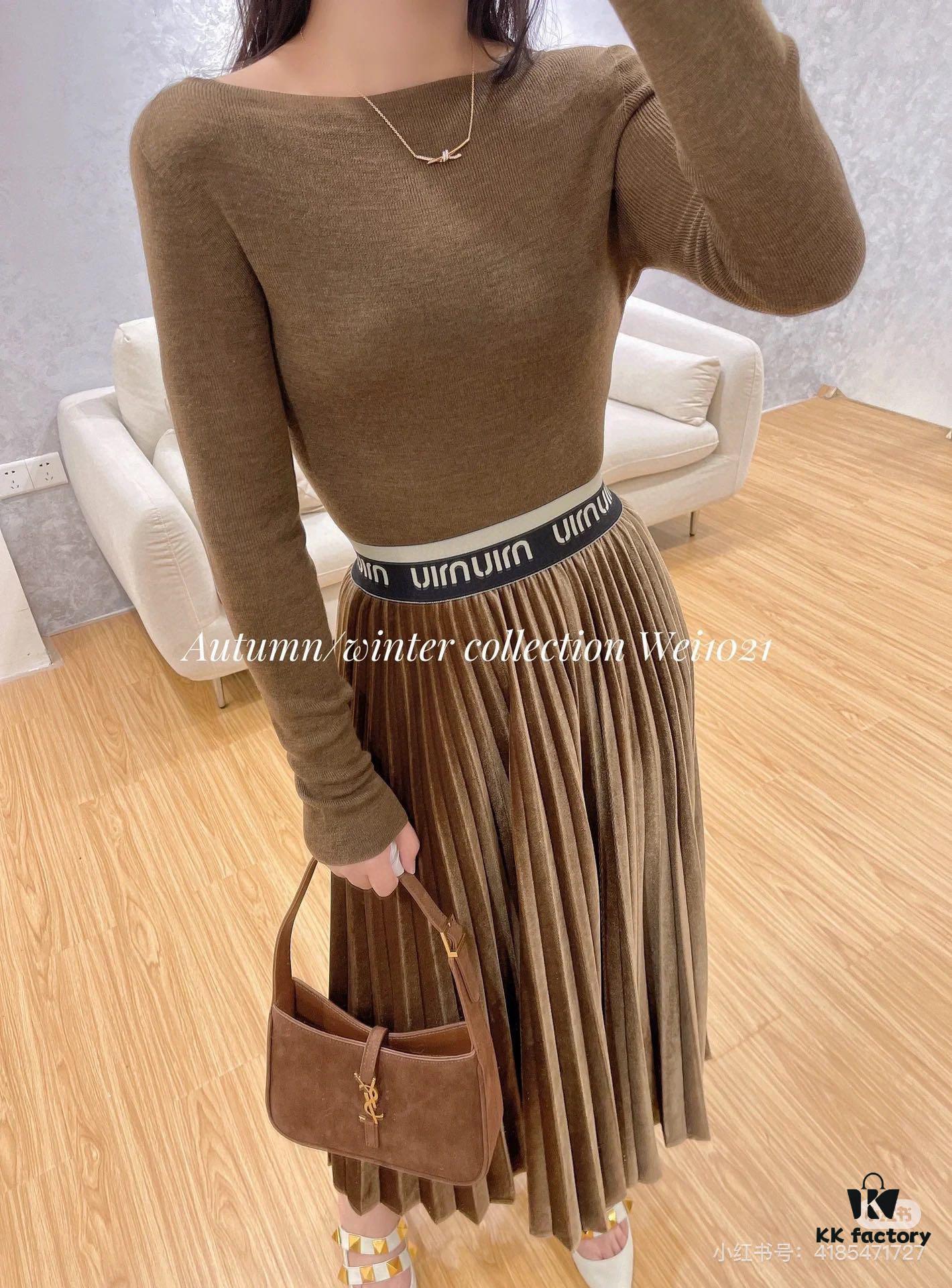 6930d1dd6e68136f4d9b0d99 New Arrival with Box 💰 No Wonder It's YSL – Once Worn, You Won't Want to Take It Off