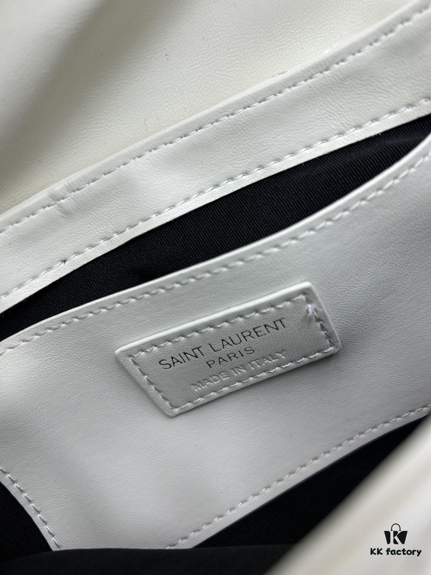 6930d2956e68136f4d9b0ecb New Arrival with Box 💰 From Rosé's Back View, See How Beautiful the YSL Trapezoid Shoulder Bag Is! ||| Gold Logo + Diamond Quilting Trapezoidal Silhouette
