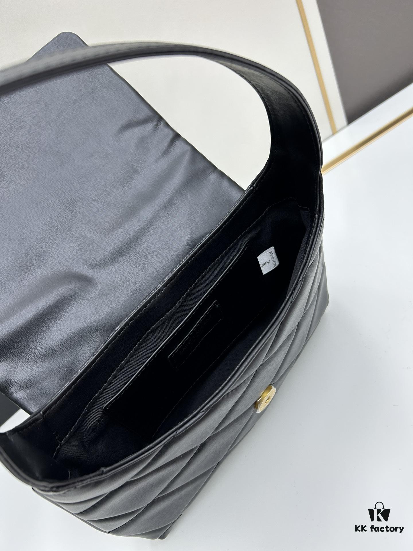 6930d2b86e68136f4d9b0efd New Arrival with Box 💰 From Rosé's Back View, See How Beautiful the YSL Trapezoid Shoulder Bag Is! ||| Gold Logo + Diamond Quilted Trapezoidal Silhouette
