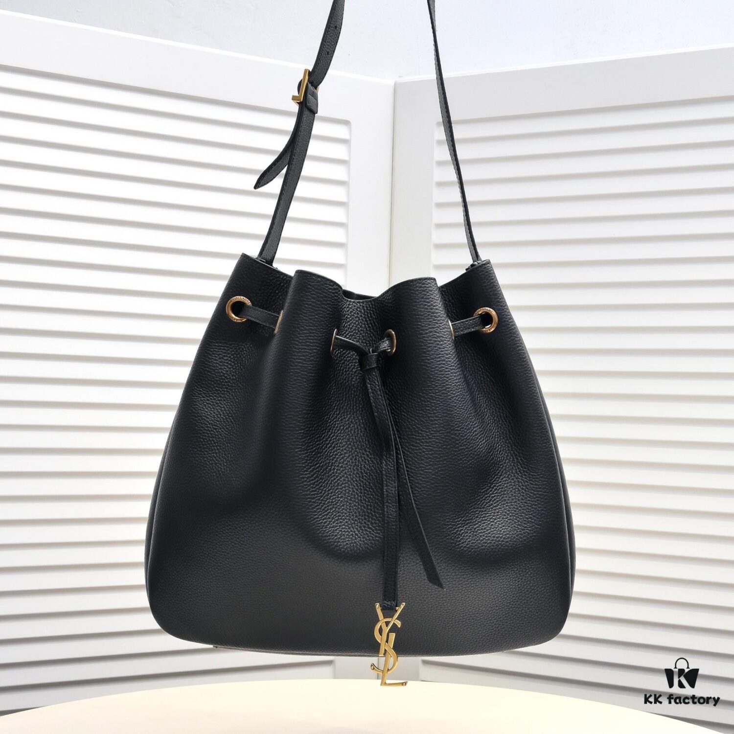 6930d2cb6e68136f4d9b0f20 YSL 24 New Arrival, Instantly Stylish and Eye-Catching Like a Goddess on the Fashion Frontier