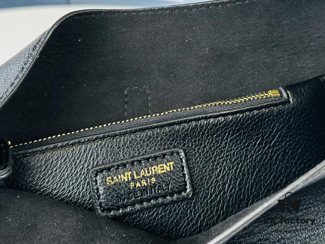 6930d5a26e68136f4d9b133a New Arrival Those Years Following Rosé's Hobo Bag ||| If Jamie is Rosé's princess, Icare is the queen of Rosé's large bags 🫅