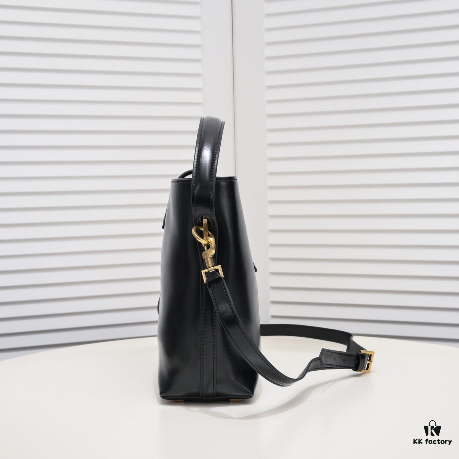 6930d5d26e68136f4d9b137e YSL Saint Laurent Shopping Bag, All-New Design with Matte Suede-Calf Texture, Elegant and Stylish