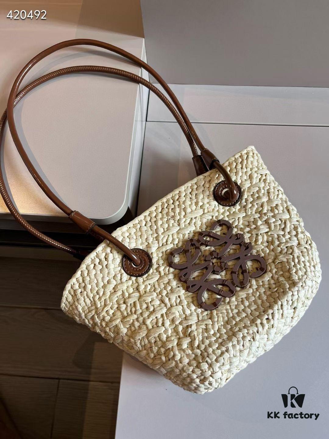 6930d7676e68136f4d9b1601 LOEWE Roewe Mini Straw Bag, Small Size, Essential for Beach Outings, 25*20cm