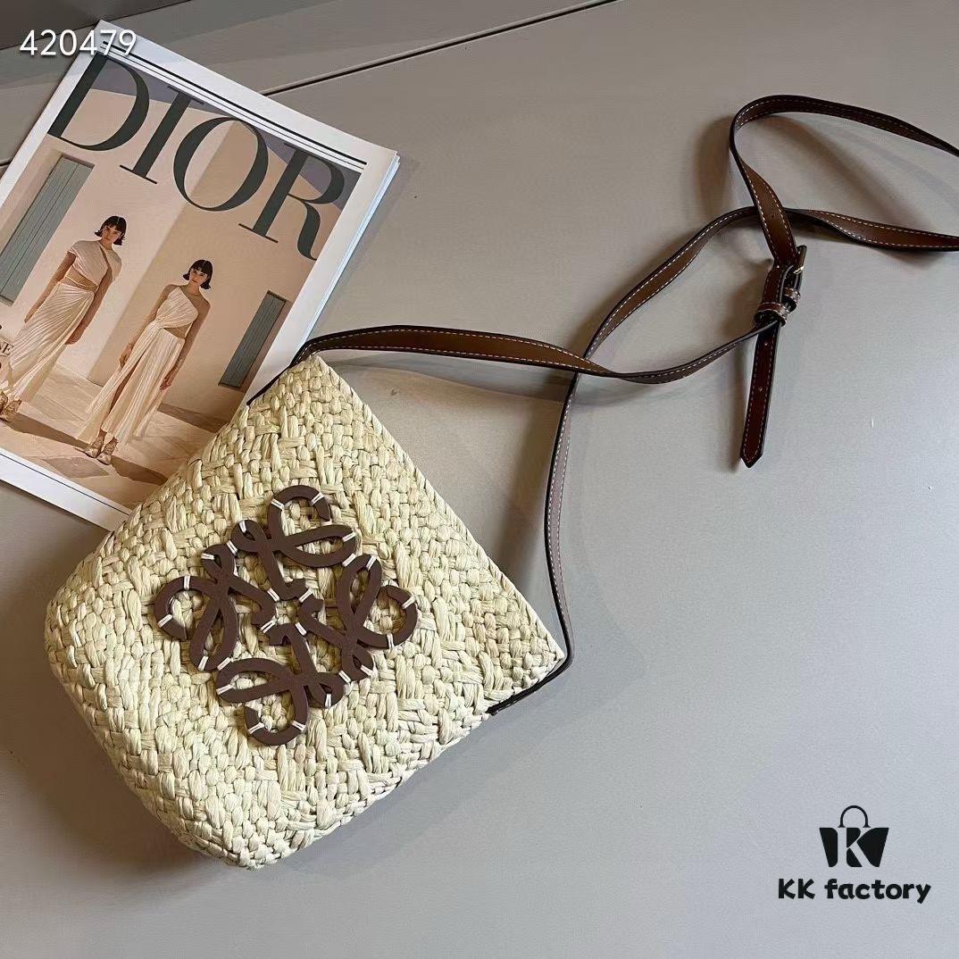 6930d76f6e68136f4d9b160e LOEWE Rattan Woven Bag Bucket Bag Perfect for Summer