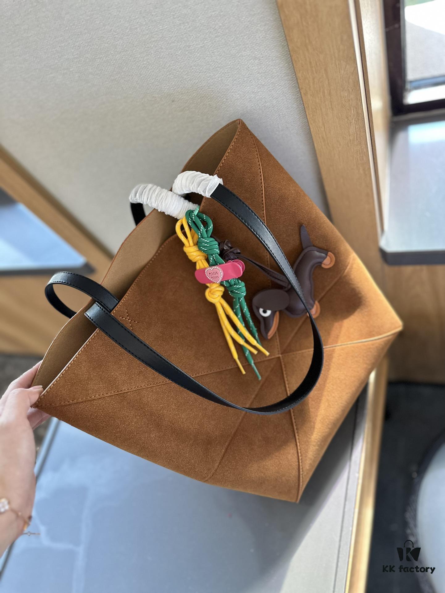 6930d77a6e68136f4d9b161b Suede Loewe Luna Shoulder Bag, Includes Pendant and Gift Box Packaging 🎁