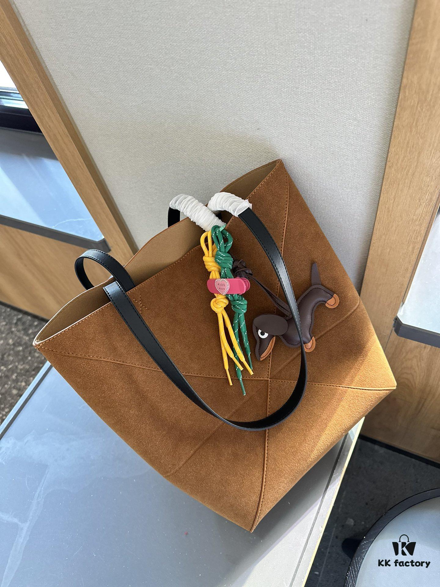 6930d77b6e68136f4d9b161c Suede Loewe Luna Shoulder Bag, Includes Pendant and Gift Box Packaging 🎁