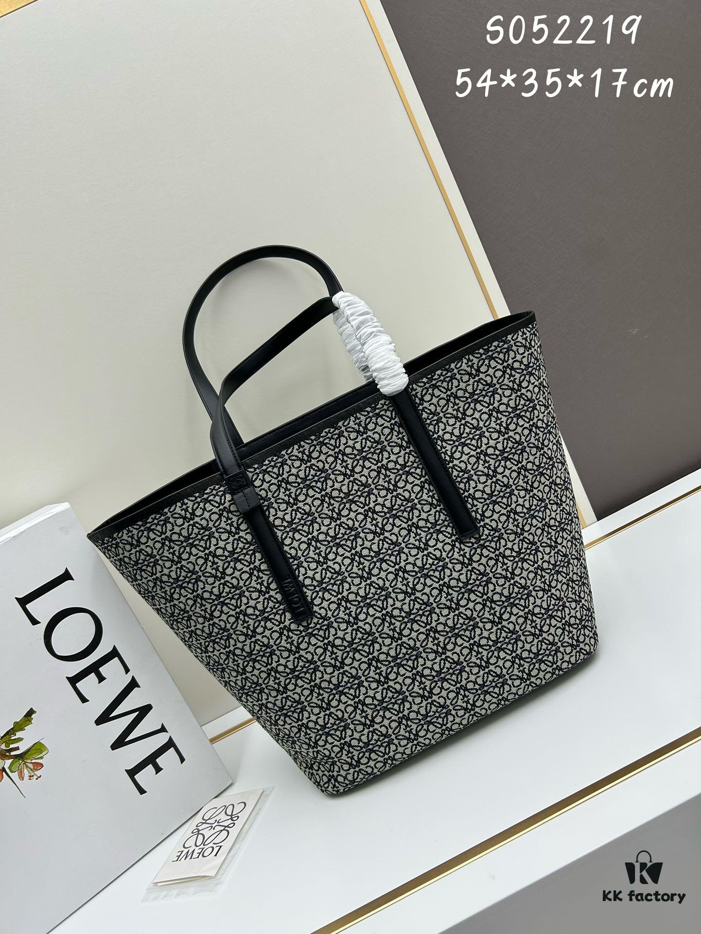 6930d7a86e68136f4d9b1650 Loewe & T Tote Embroidered Jacquard Fabric with Leather — Shopping Bag