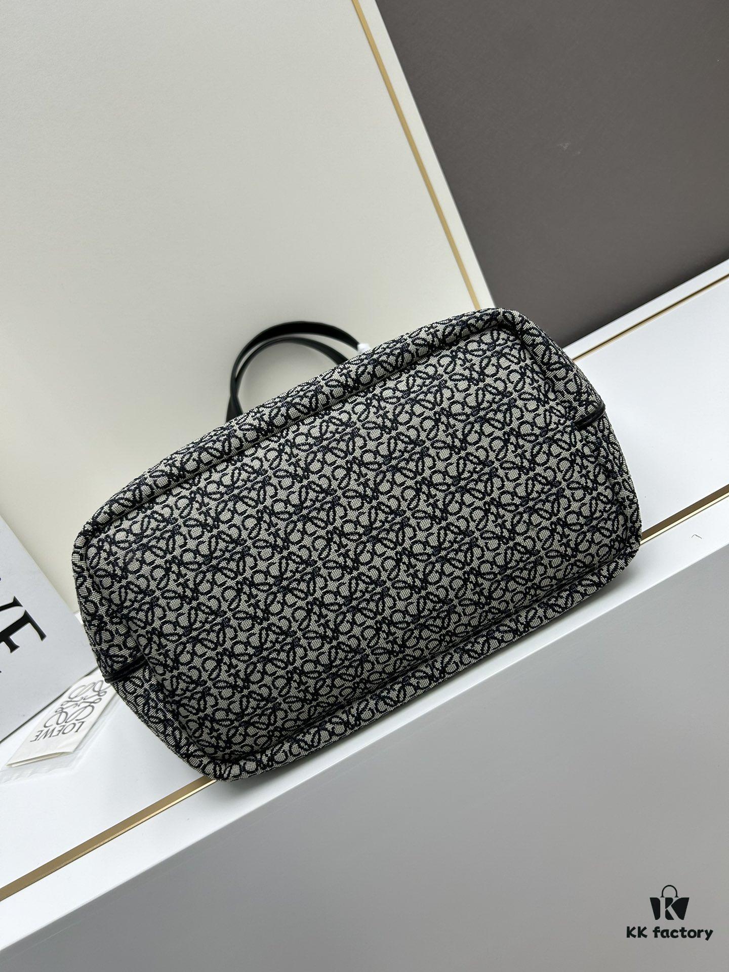 6930d7b66e68136f4d9b165f Loewe & T Tote Embroidered Jacquard Fabric with Leather — Shopping Bag