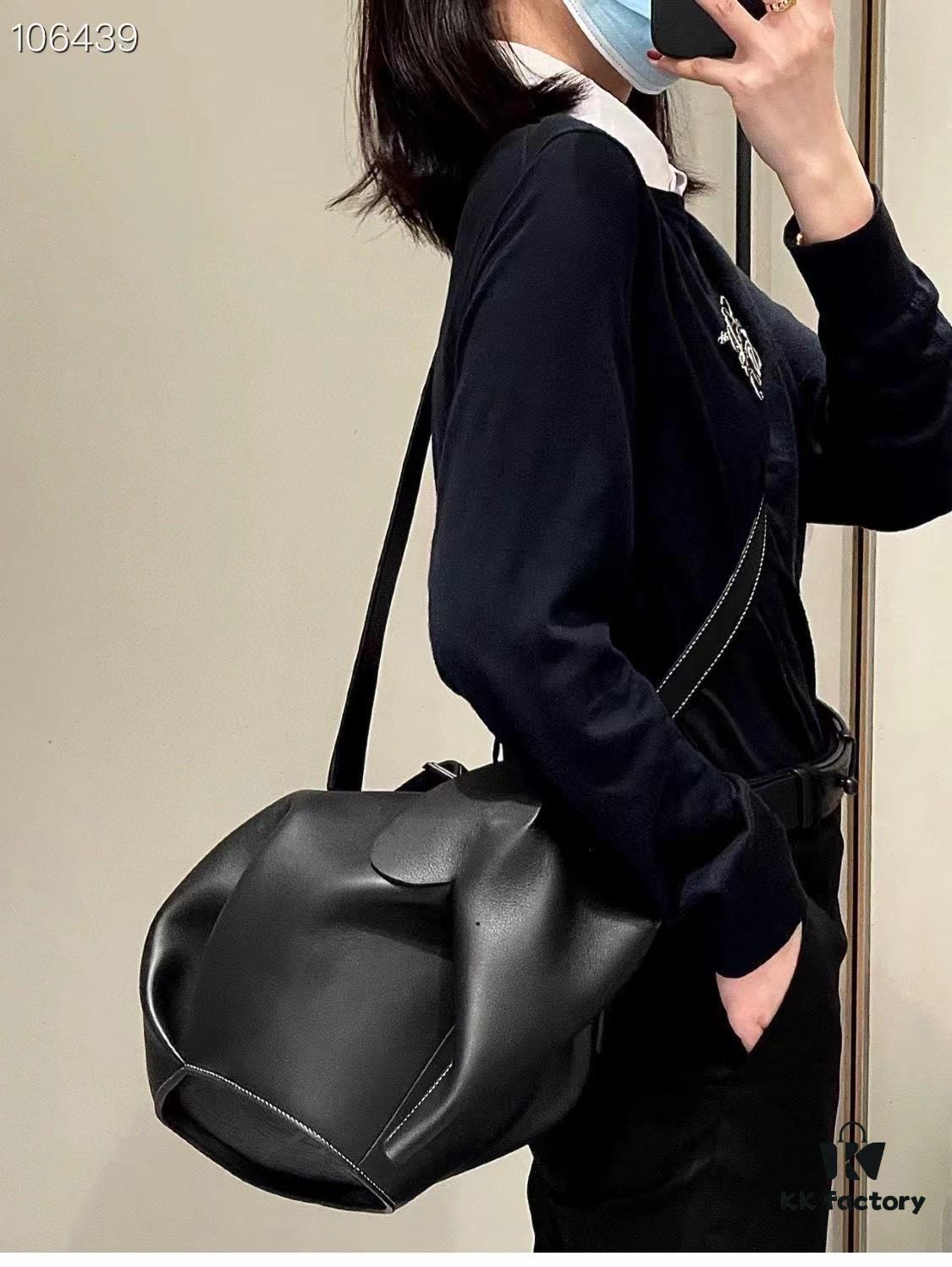 6930d7fa6e68136f4d9b16b3 Loewe🌟 Classic Calfskin Little Elephant Handbag Arrived👏
