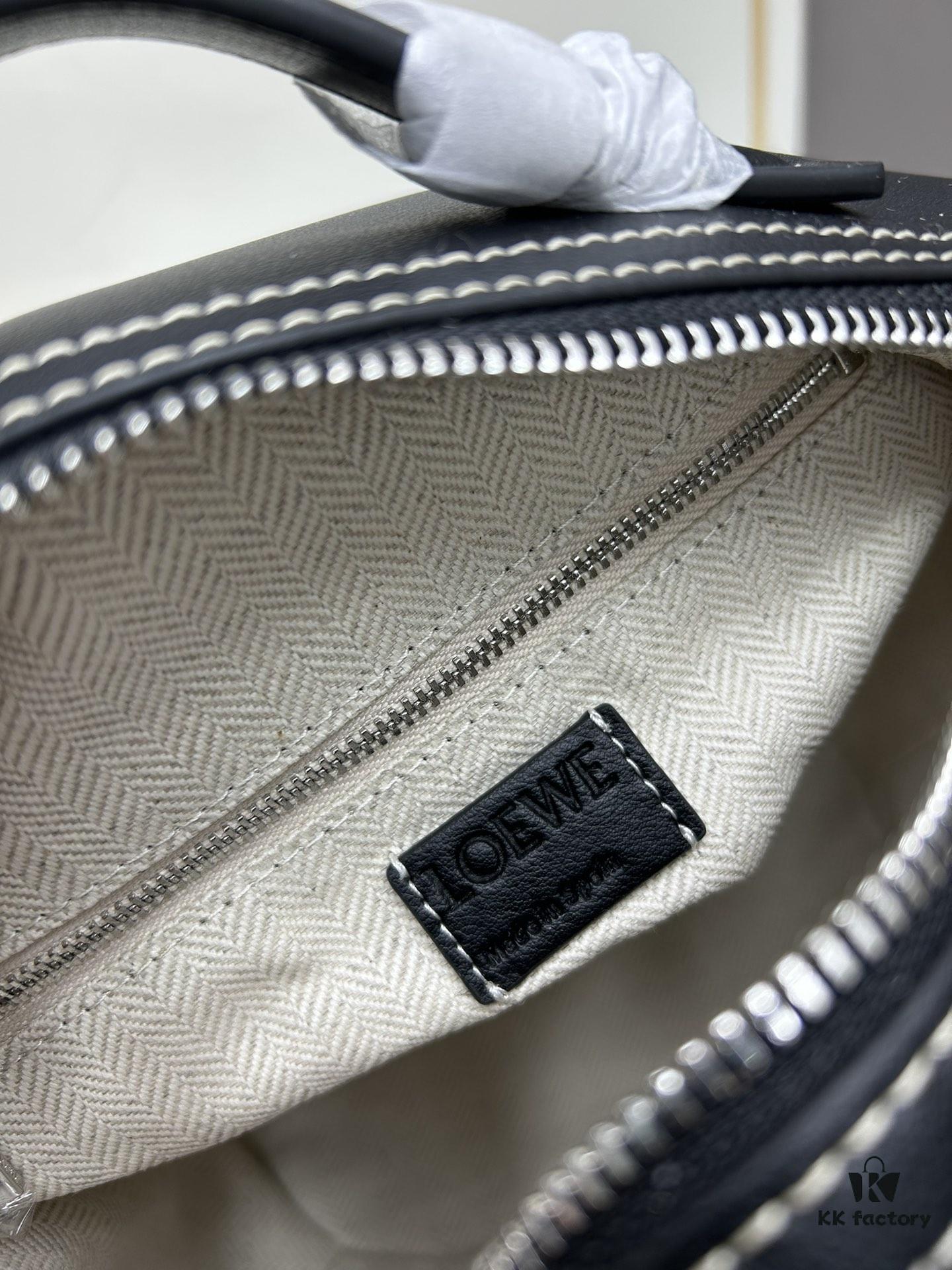 6930d8116e68136f4d9b16d4 Loewe🌟 Classic Calfskin Elephant Handbag Arrived 👏
