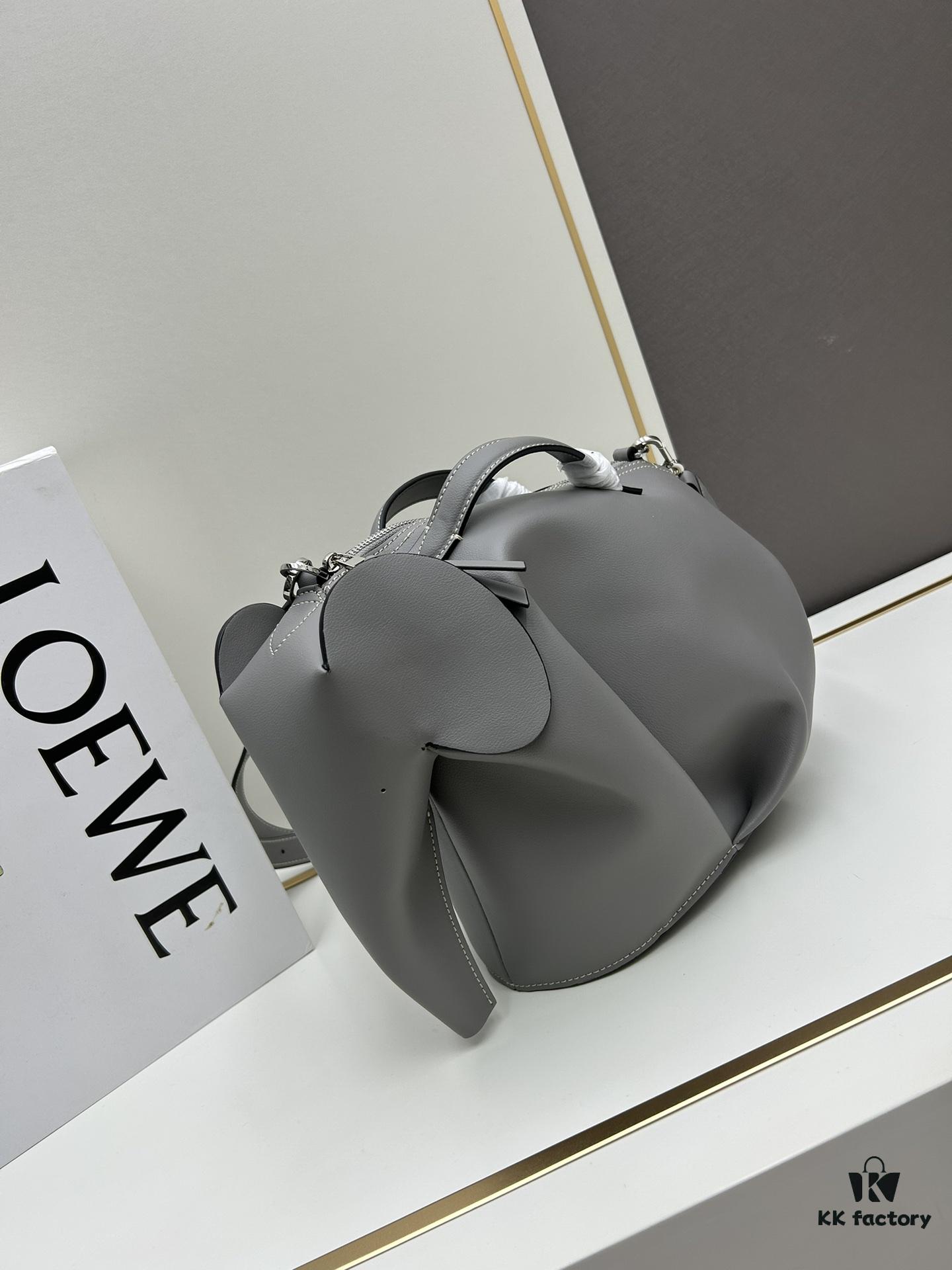 6930d8176e68136f4d9b16dc Loewe🌟 Classic Calfskin Elephant Handbag Arrived👏