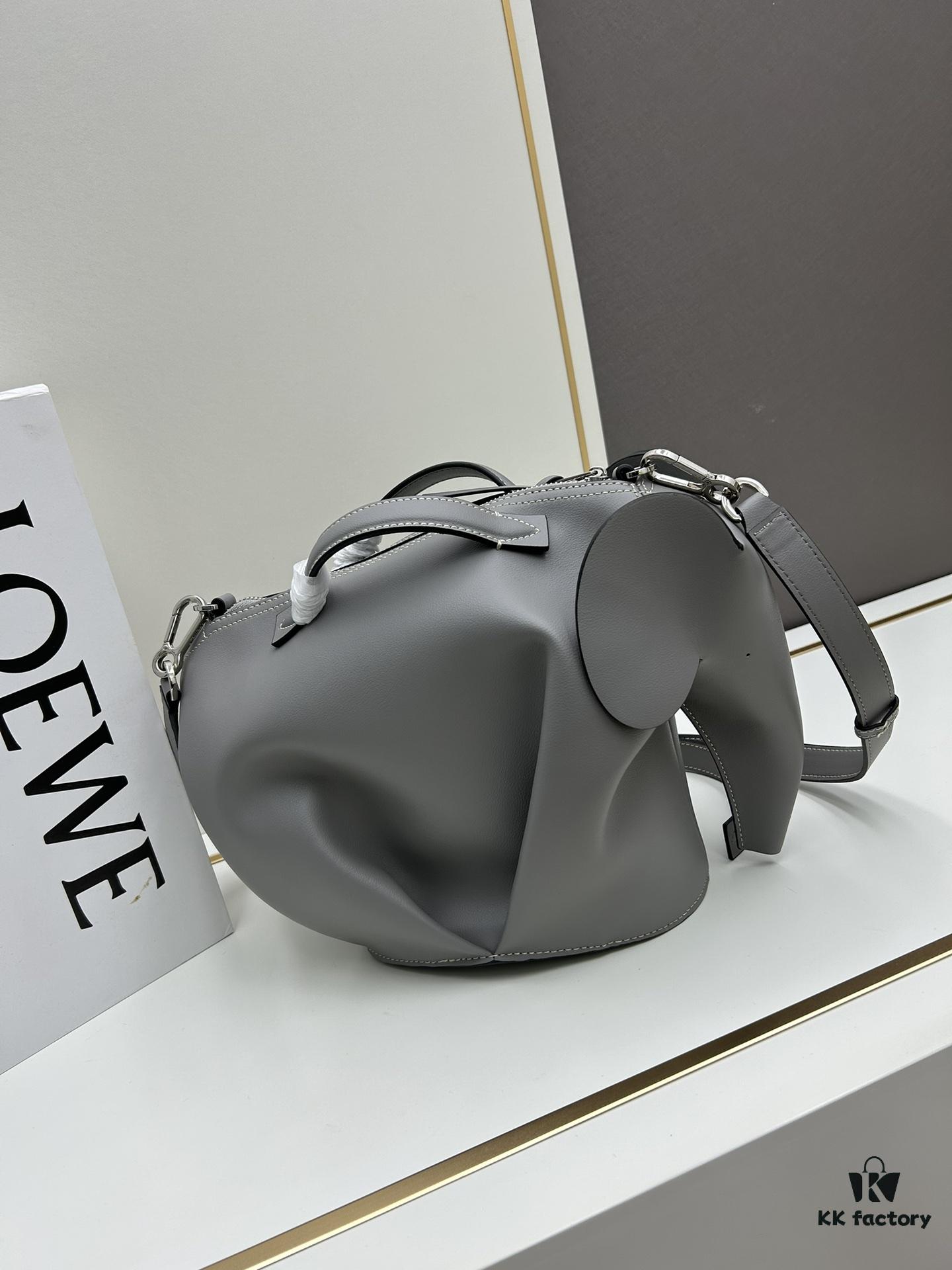 6930d8186e68136f4d9b16de Loewe🌟 Classic Calfskin Elephant Handbag Arrived👏