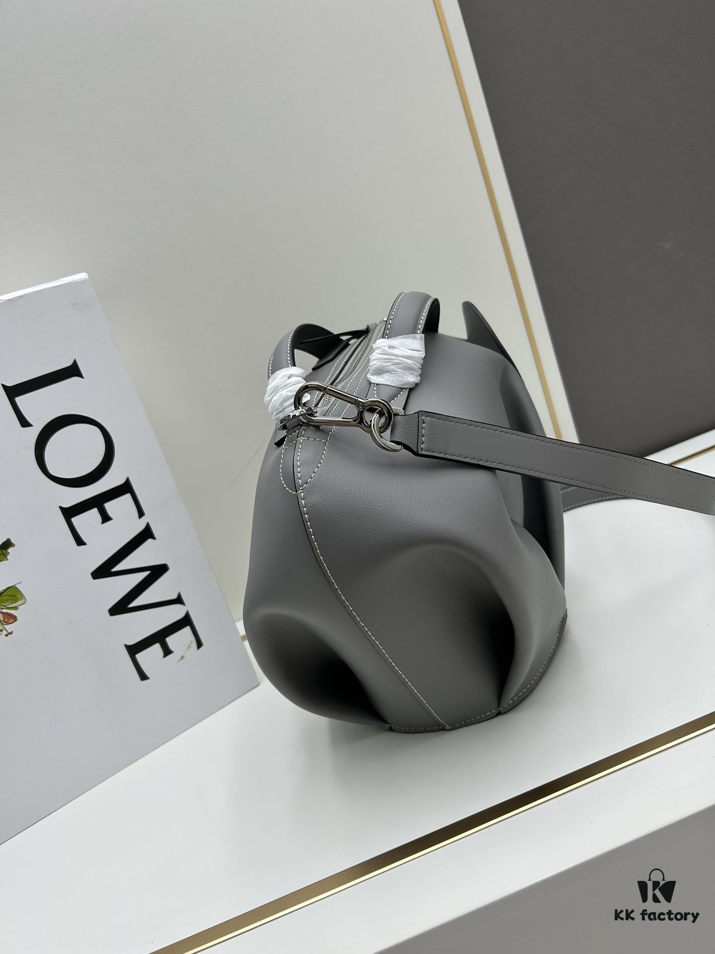 6930d8356e68136f4d9b170b Loewe🌟 Classic Calfskin Elephant Handbag Arrived👏